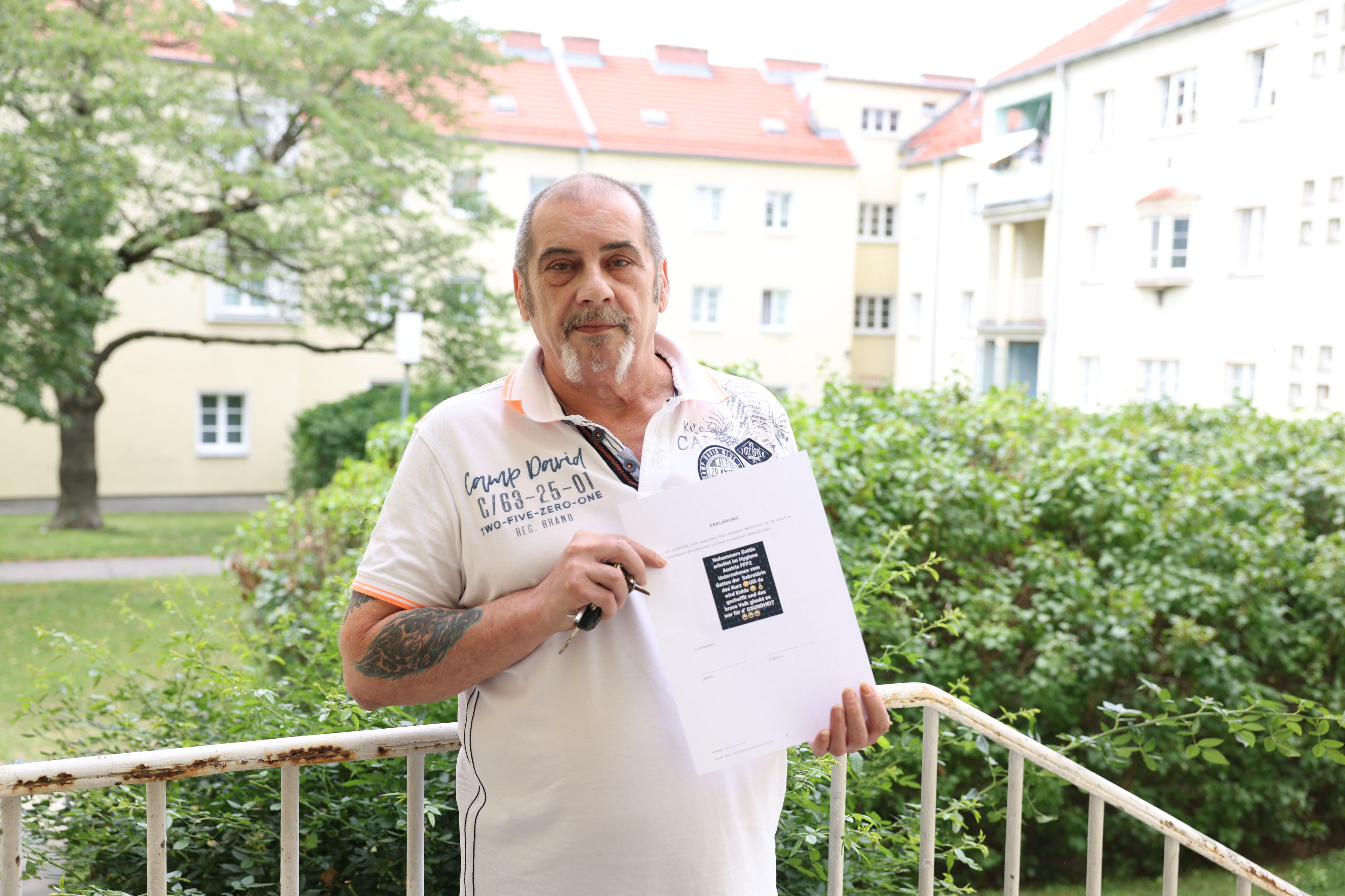 Walter J. (61) soll wegen geteiltem Facebook-Posting zahlen.