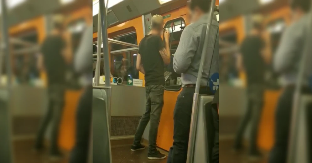 Dieser Wiener hatte wohl zu wenig Zeit um sich Morgens fertig zu machen