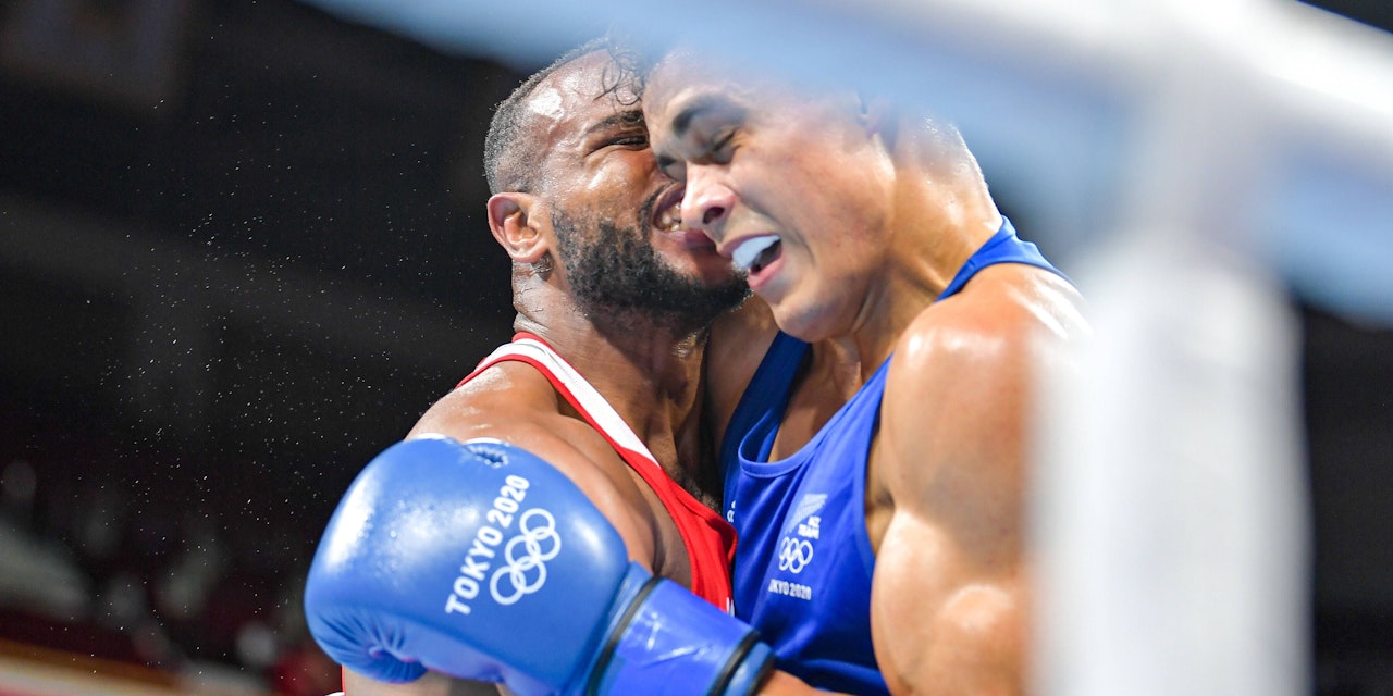 Sportmix Wie Tyson OlympiaBoxer will Gegner Ohr abbeißen Heute.at