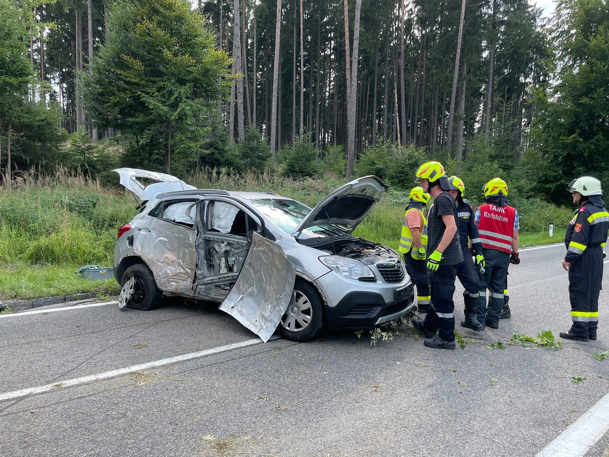 In diesem Wrack war die Frau eingeklemmt.