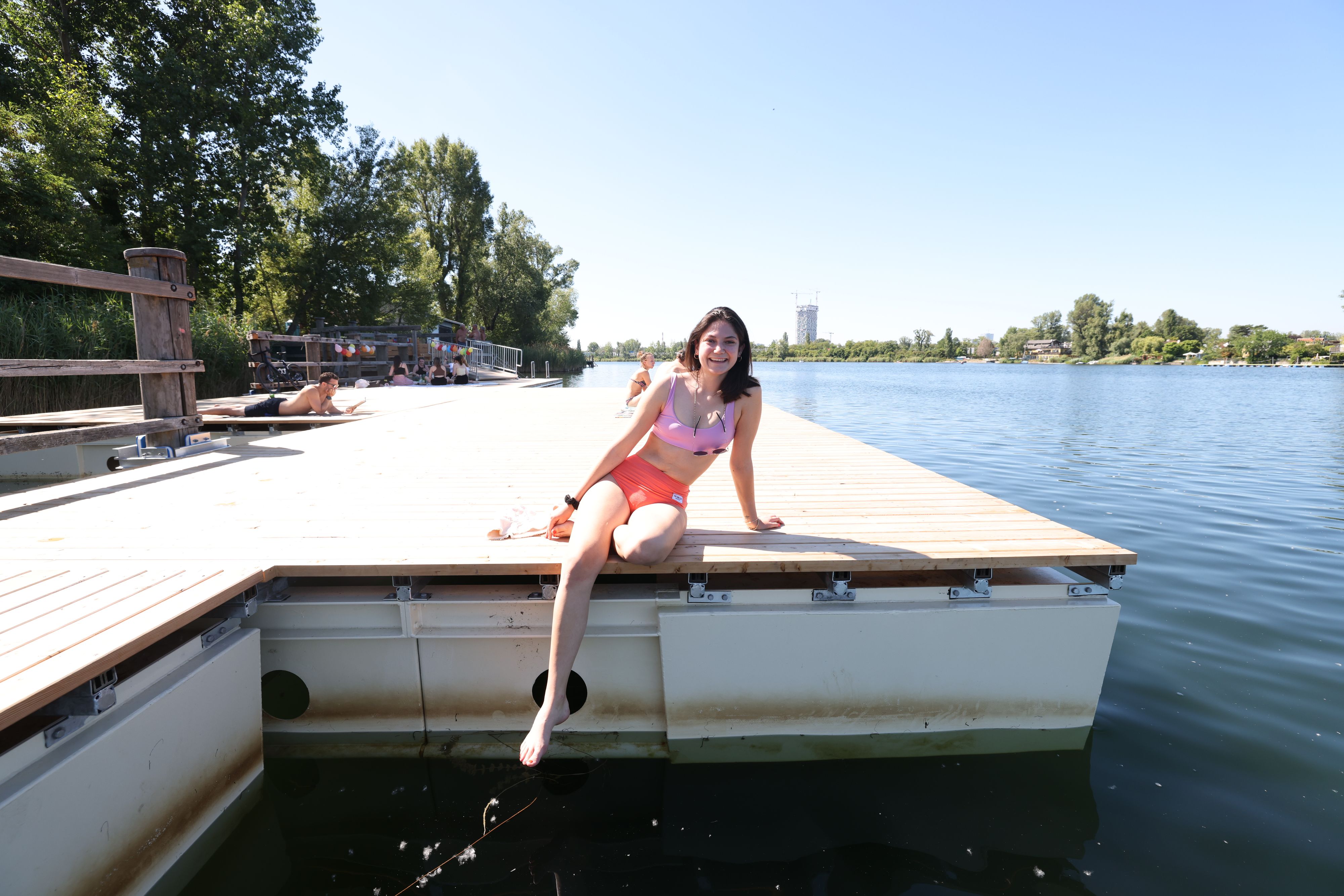 Die neuen Stege an der Alten Donau laden zum Sonnenbaden und Abtauchen ein.
