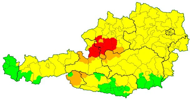 Unwetter: Warnung vor Gewitter und Hagel in Salzburg und Oberösterreich. Stand 17.40 Uhr, 27. Juli 2021