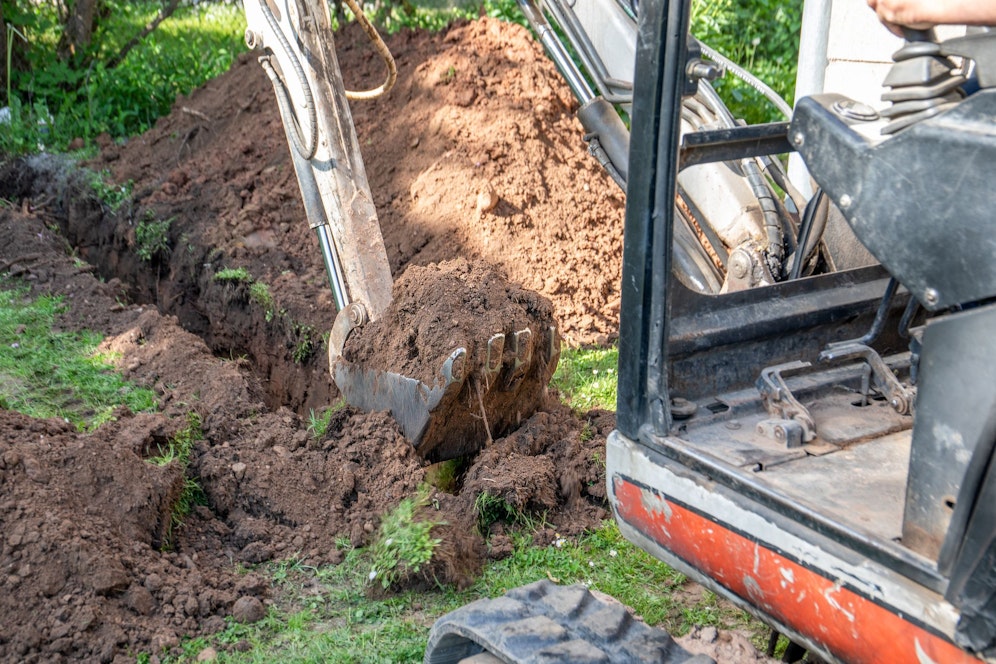 Beim Ausheben eines Brunnenschachts wurde ein riesiger Edelsteinklumpen entdeckt. (Symbolbild)