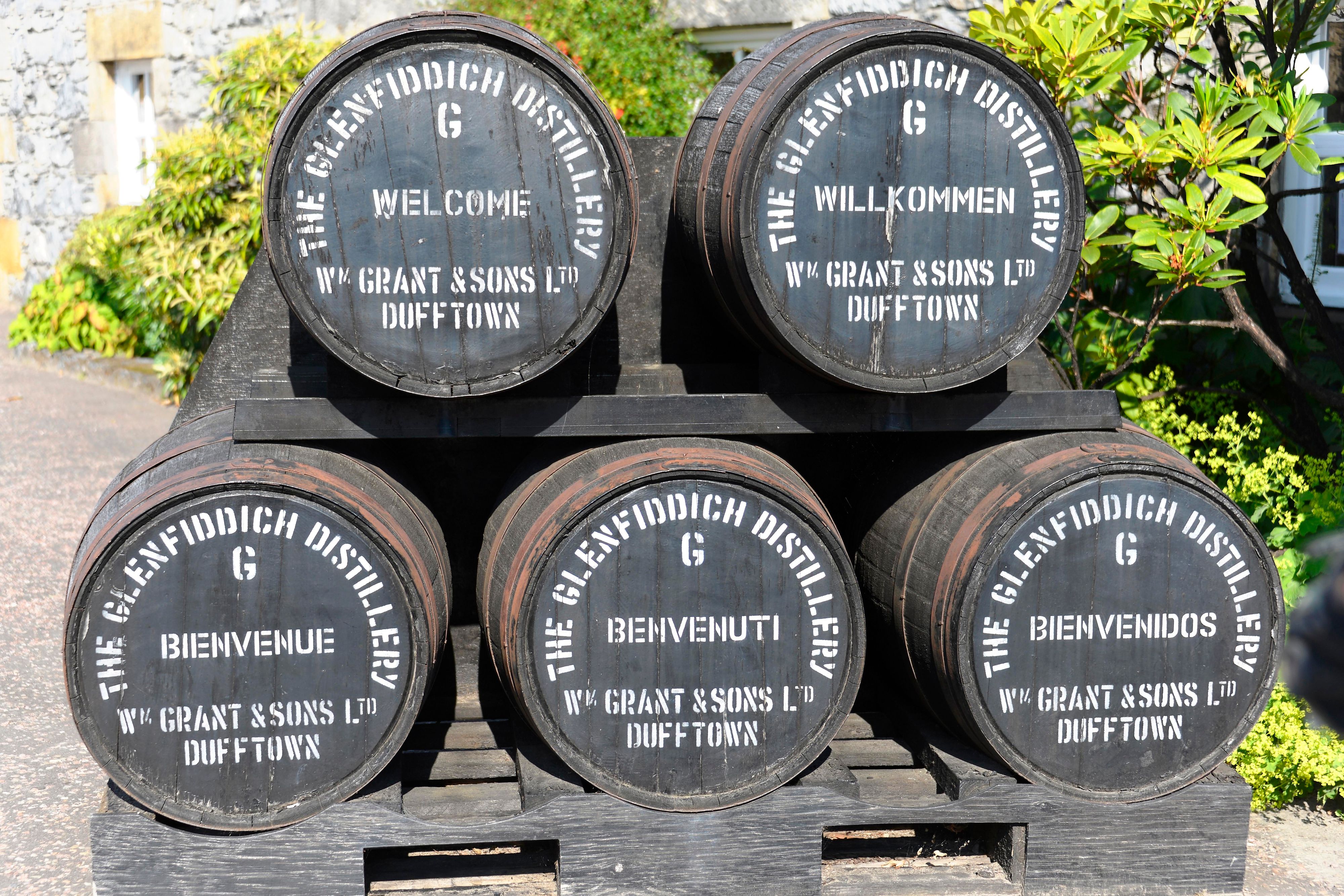 Download von www.picturedesk.com am 28.07.2021 (13:48).  Fässer, Glenfiddich Whisky Destillerie, Dufftown, Schottland, Großbritannien, Europa - 20130709_PD11062 - Rechteinfo: Rights Managed (RM)