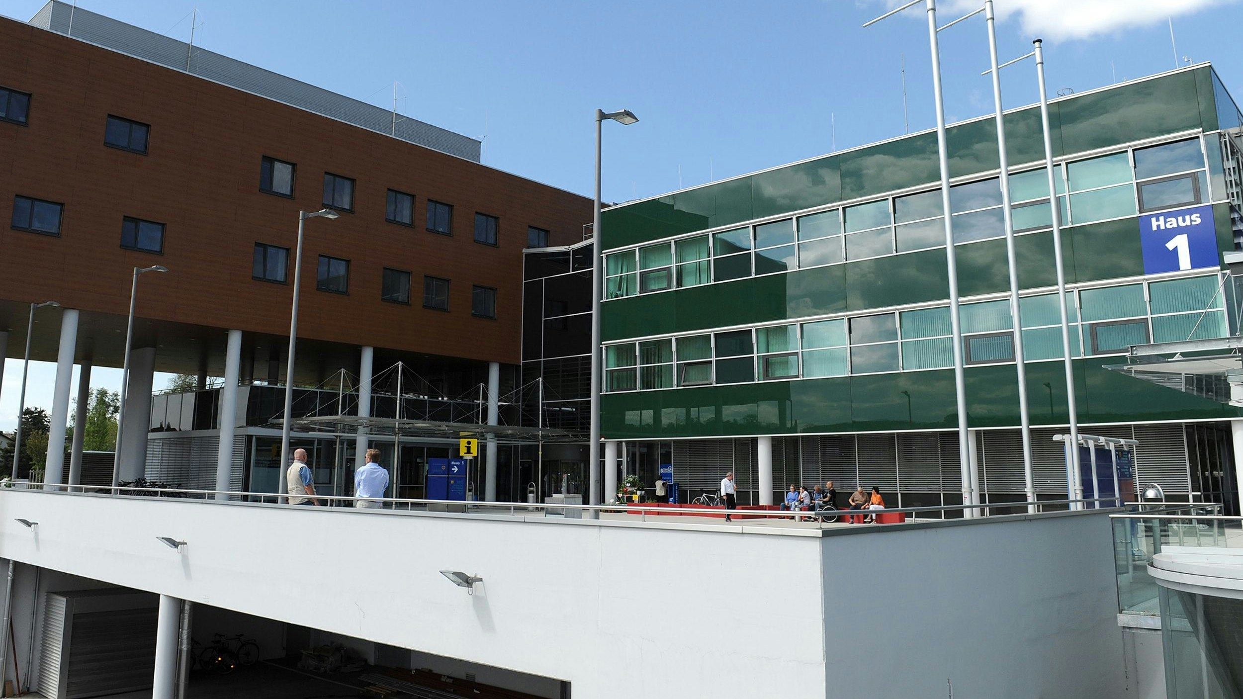 Das Mädchen wurde mit schweren Bissverletzungen in das LKH Steyr gebracht.