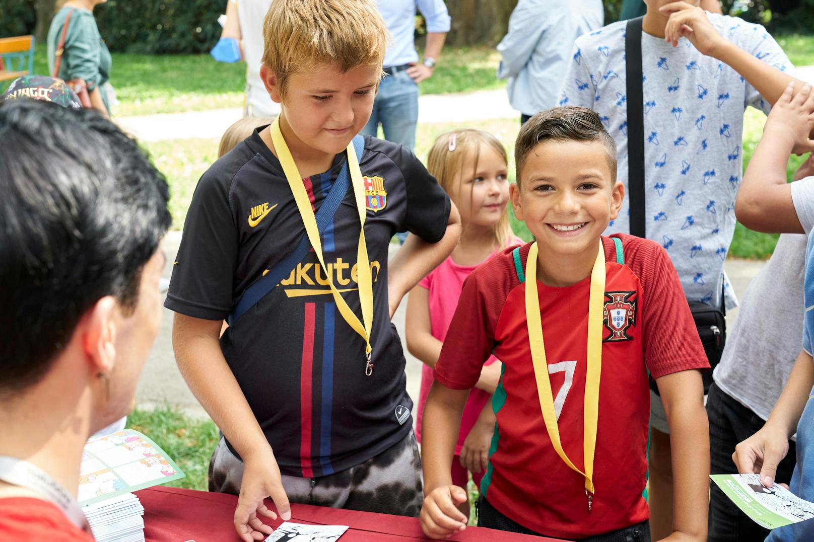 Noch bis 2. September bringt die "KinderUni on Tour" Wissen und Spaß in die Wiener Grätzel.