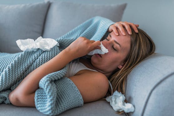 Viele Menschen liegen wegen der Grippe oder grippalen Infekten flach.