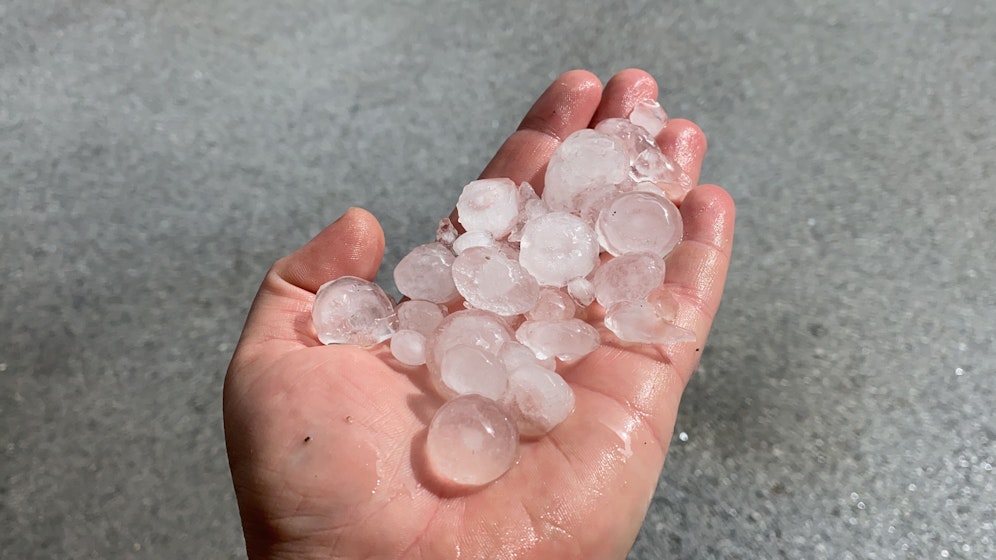 Wörgl-Hagel im Unterland—Fotocredit: ZOOM.TIROL 