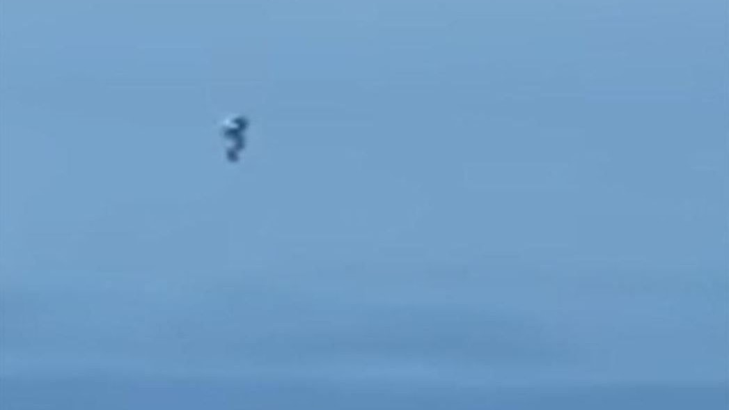  Am 28. Juli 2021 wurde am Himmel von Los Angeles eine fliegende Person mit einem Raketenrucksack gesichtet.