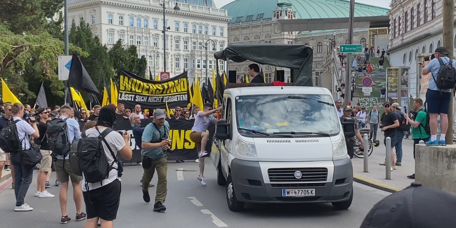 Zur Demonstration kamen rund 400 Menschen