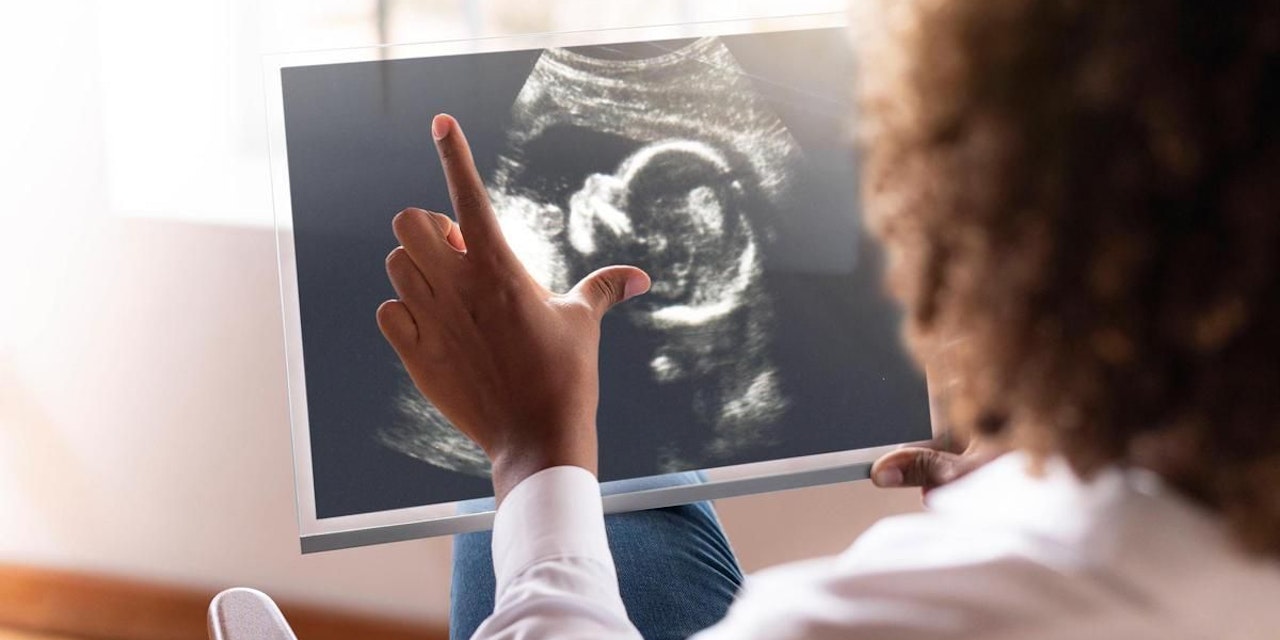 Neugeborenes Kämpft Um Sein Leben Lilys Virus Schock Alle Details - h21wn00