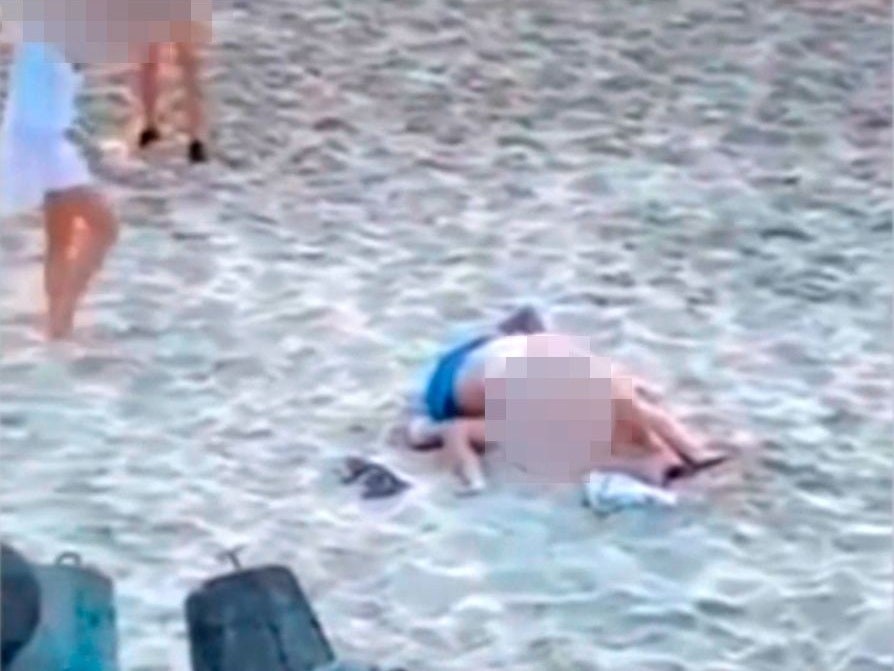 Das Liebesspiel am Badestrand in Mielno erregte die Gemüter.