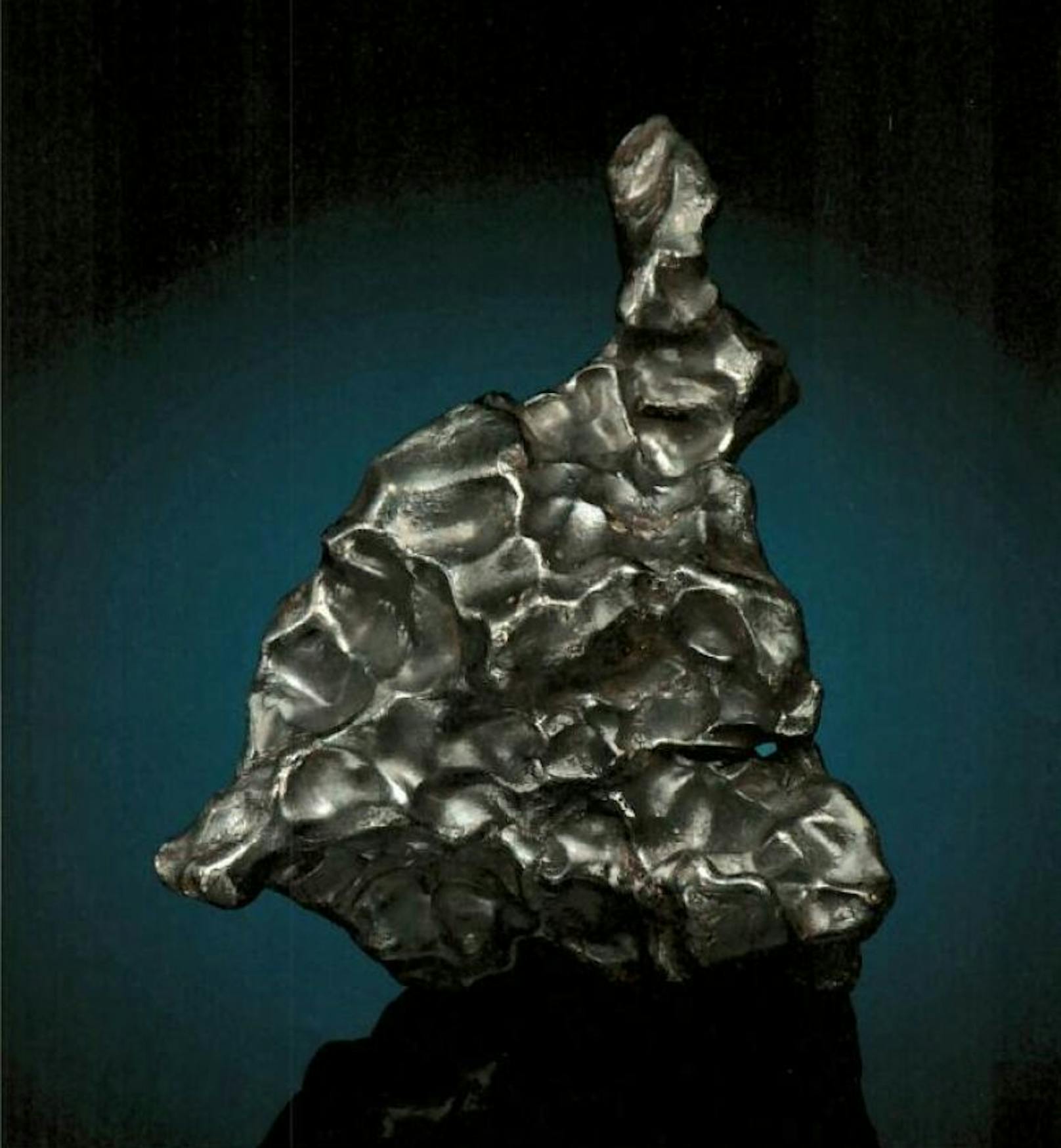 In Wien wurde dieser Meteorit gestohlen. Wert: 12.000 Euro!