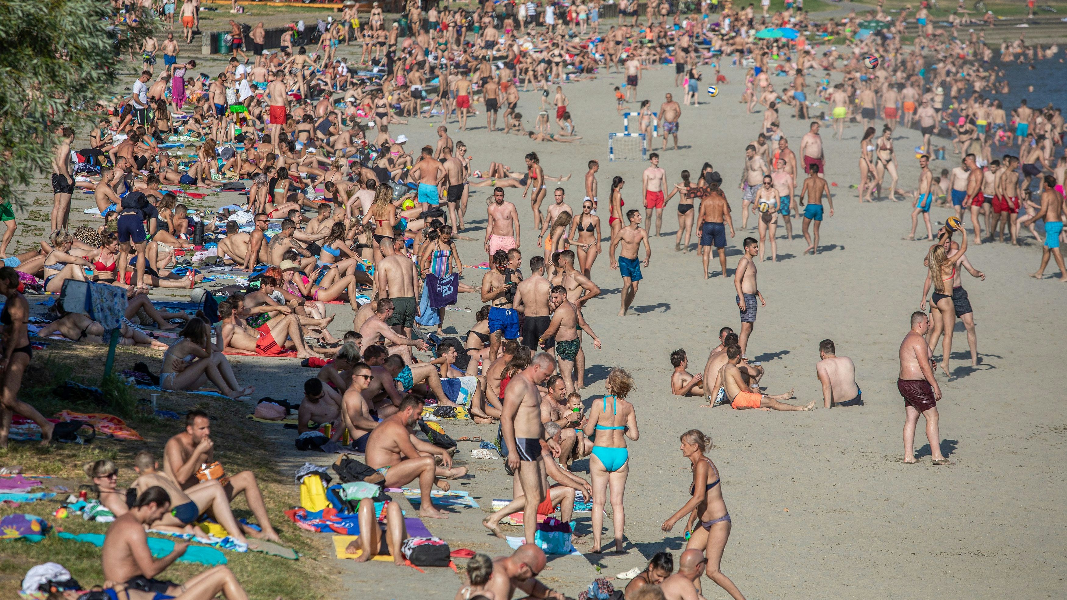 Die Zahl der infizierten Reiserückkehrer aus Kroatien stieg innerhalb nur einer Woche von 187 auf 328.