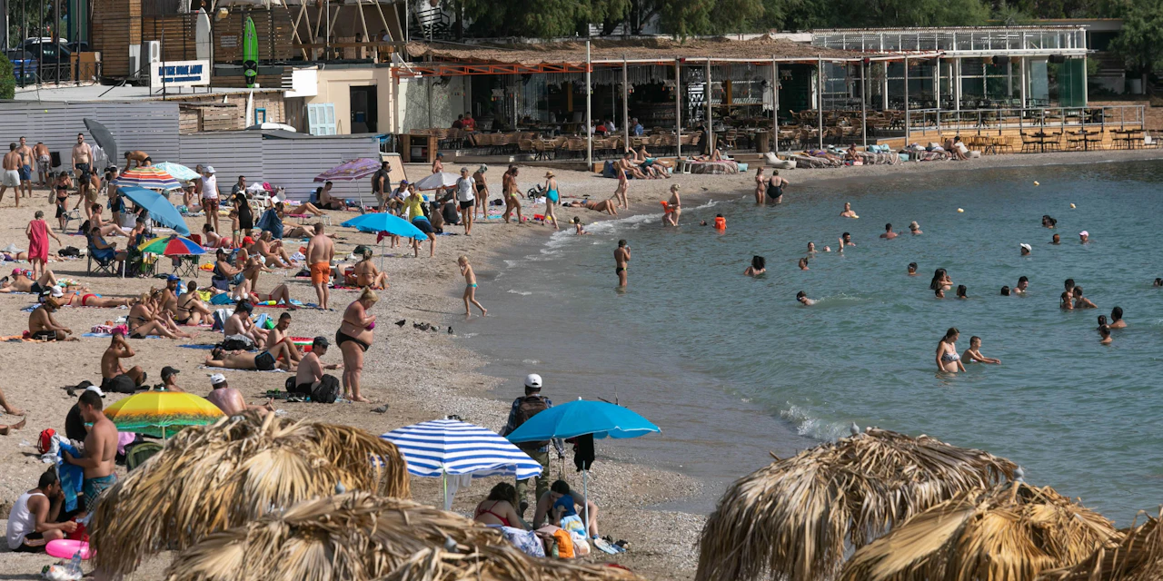 Enges Tanzen unerwünscht! Athen verhängt Musikverbot - Vimarsana News