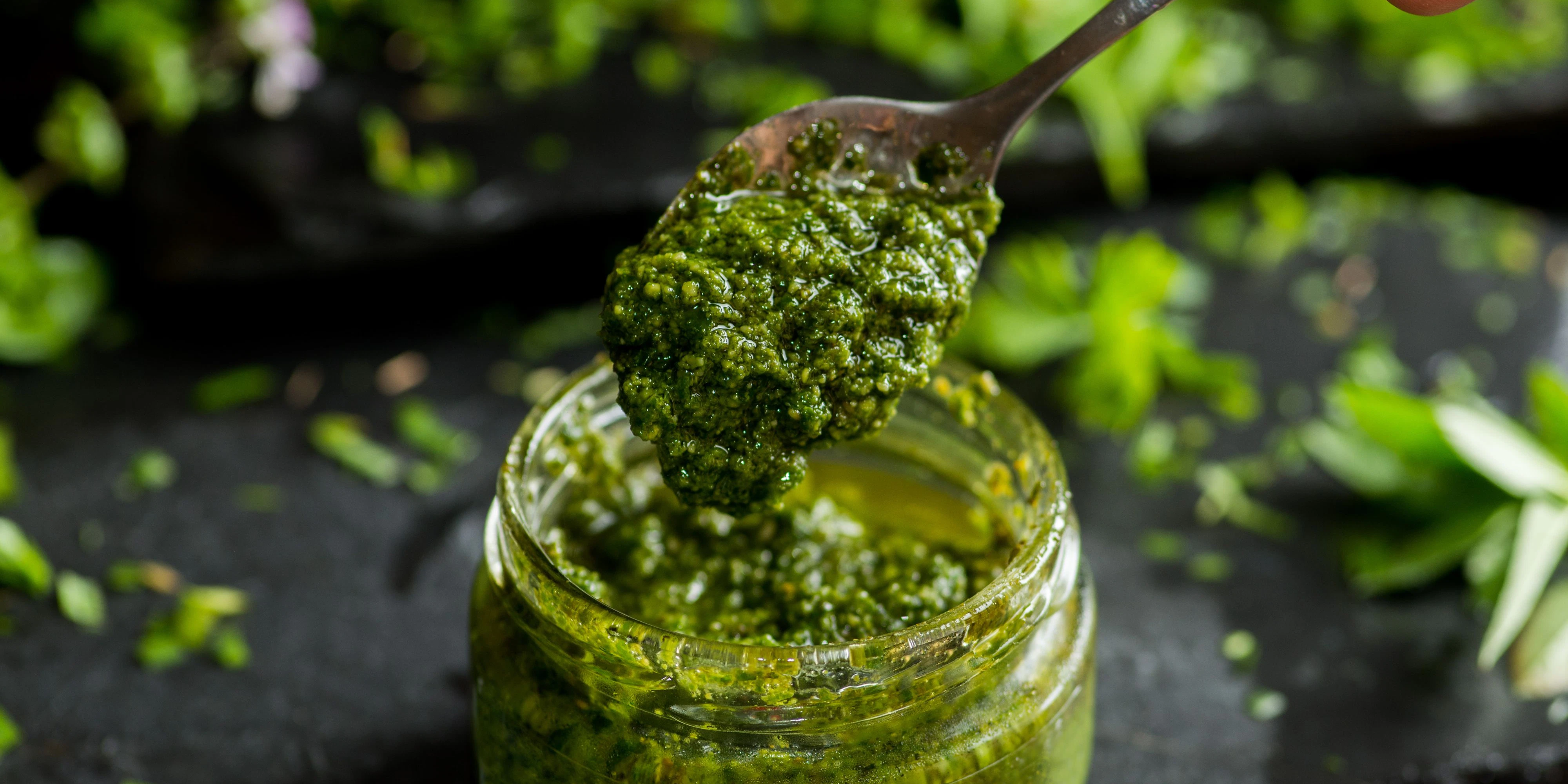 Gesundheitsschädlich! Pesto-Rückruf bei Lidl - Vimarsana News