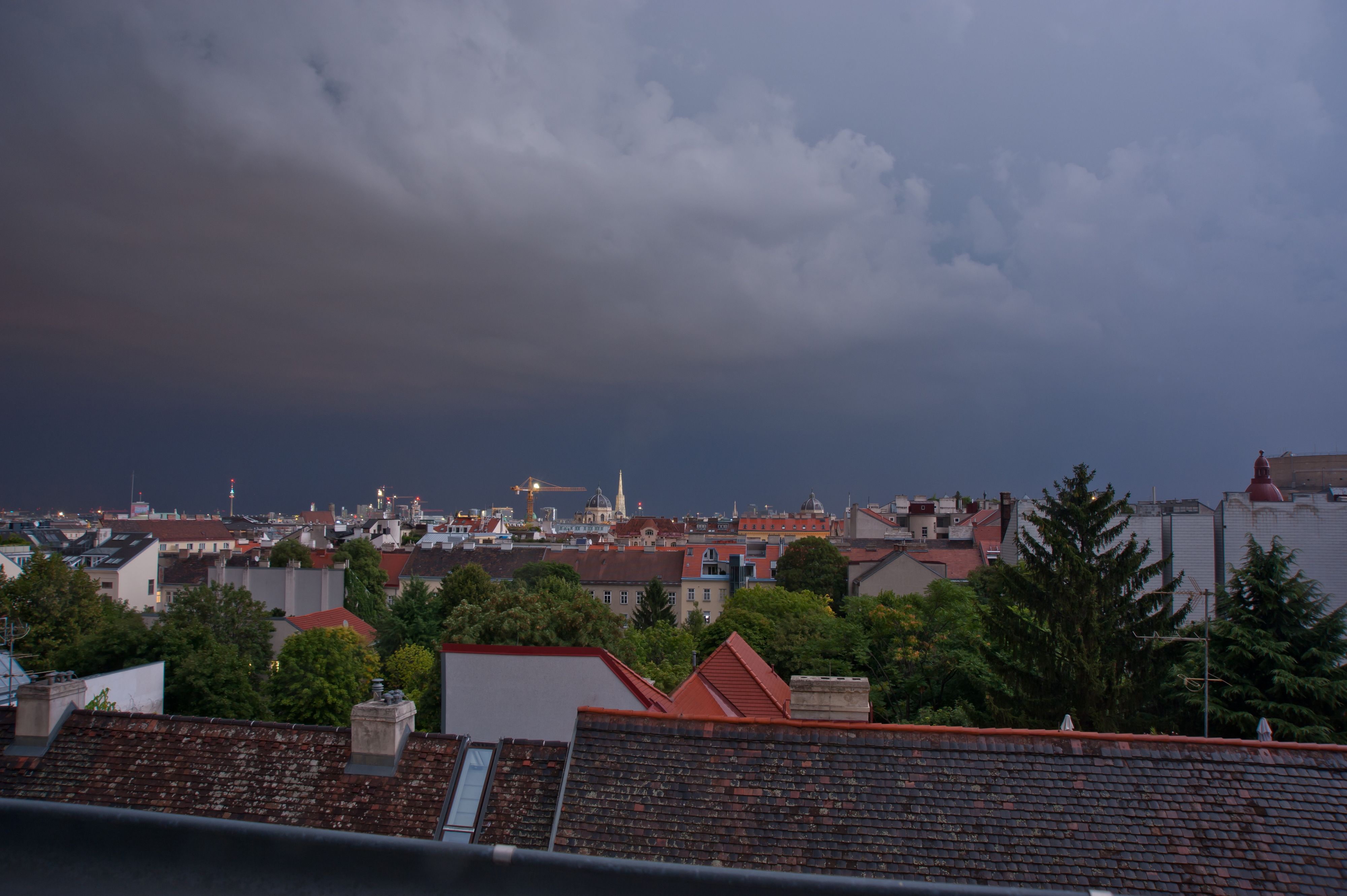 Wienpanorama mit Regenstimmung. Archivbild.