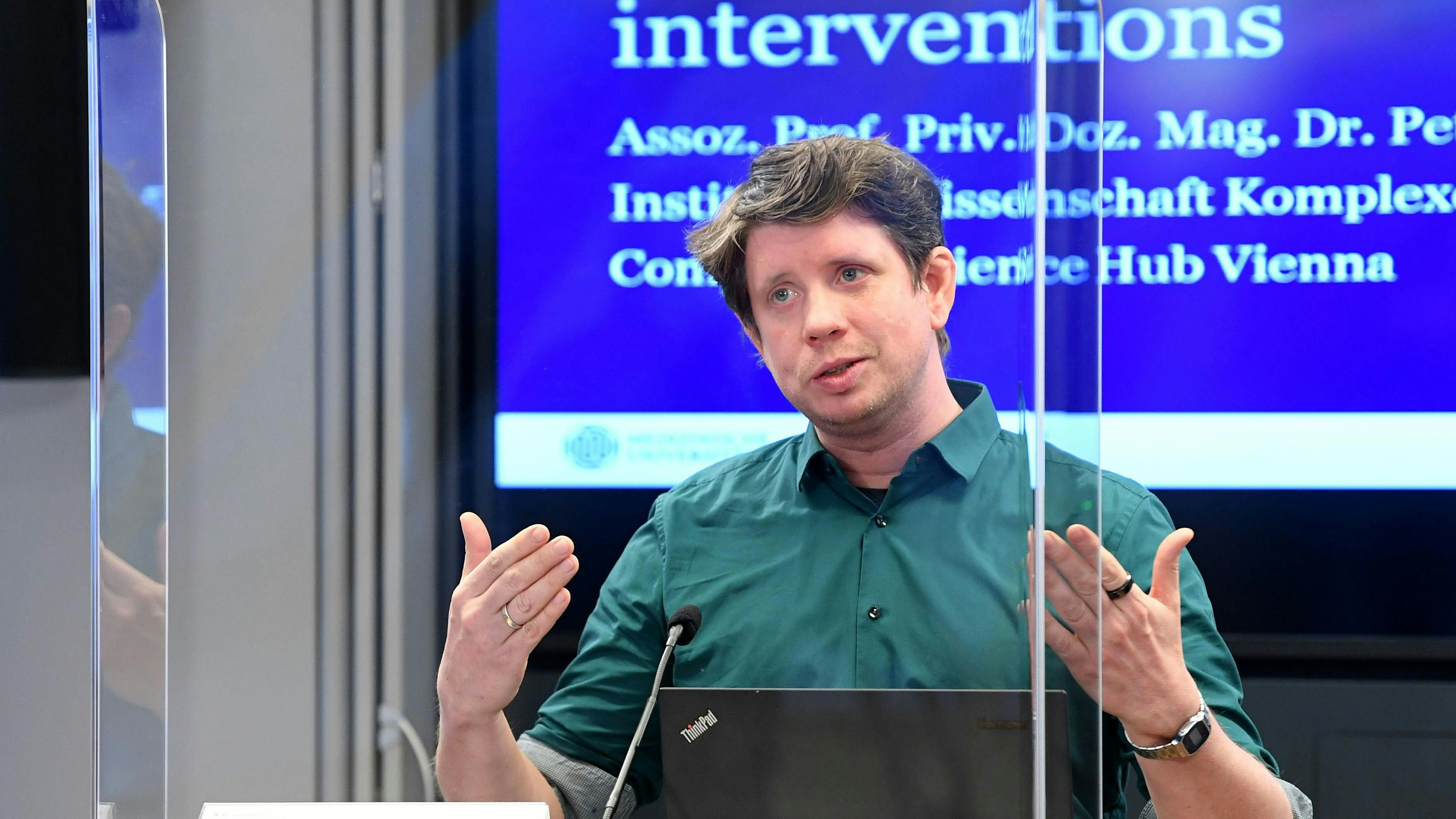 Komplexitätsforscher <strong>Peter Klimek</strong> rechnet mit Verschärfungen nach der Oberösterreich-Wahl.