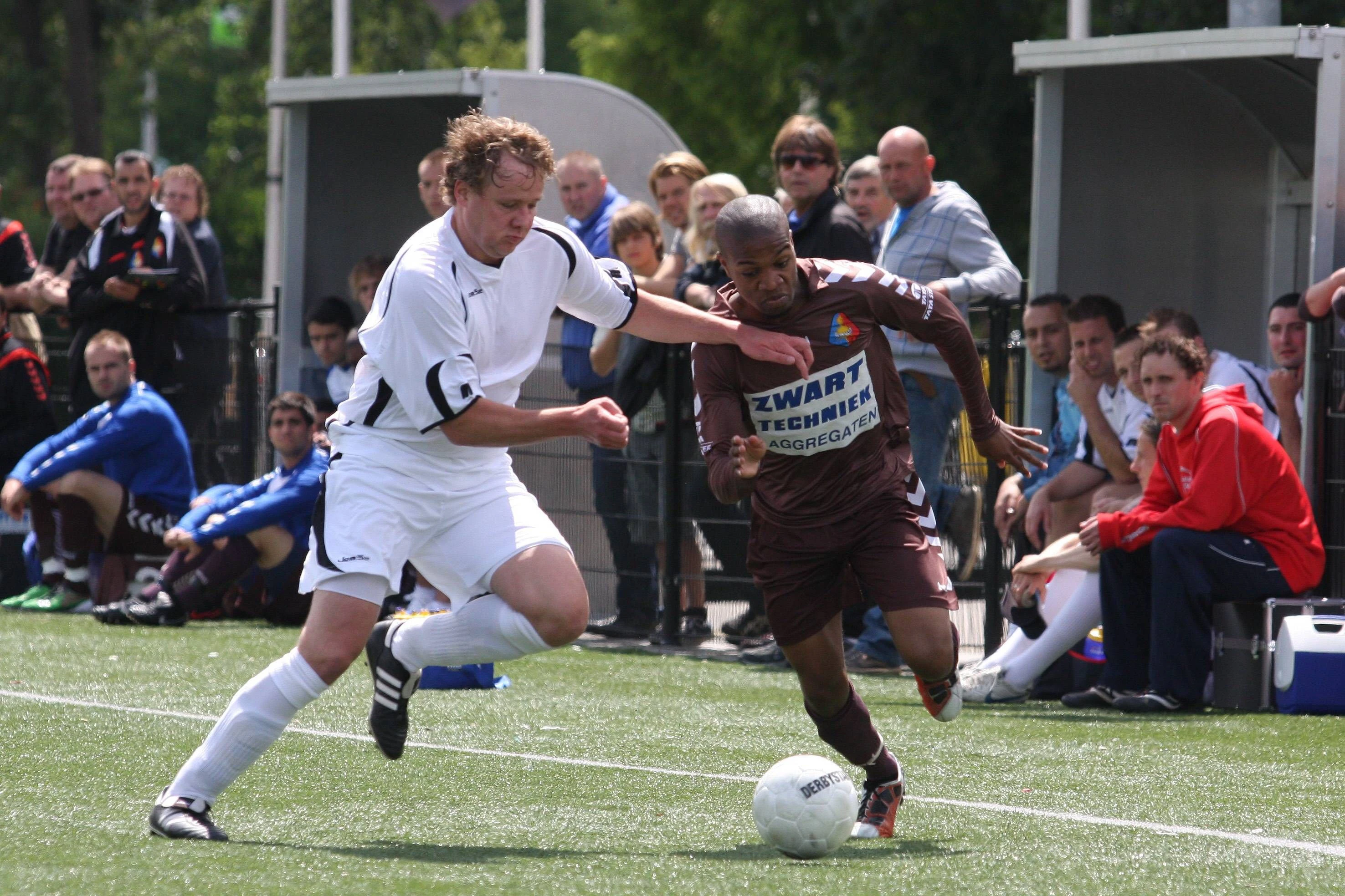 Jergé Hoefdraad 2011 bei einem Spiel von Ex-Klub Telestar.