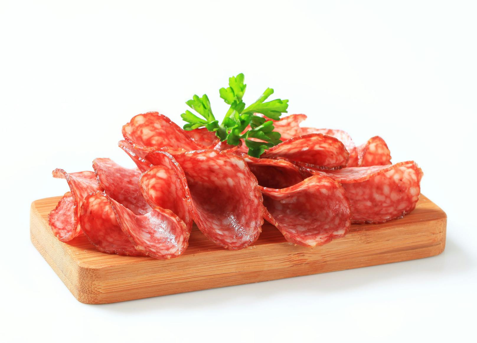 In Salami sind die&nbsp;Nitrosamingehalte sogar noch höher.