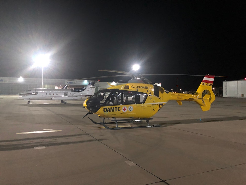 Originalbild von Überstellung: Ambulanzjet und C 33