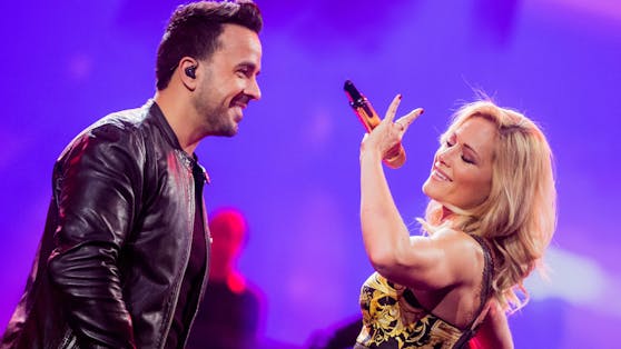 Helene Fischer und Luis Fonsi standen bereits 2018 gemeinsam auf einer Bühne - am Freitag erscheint ihr Duett "Vamos a Marte"