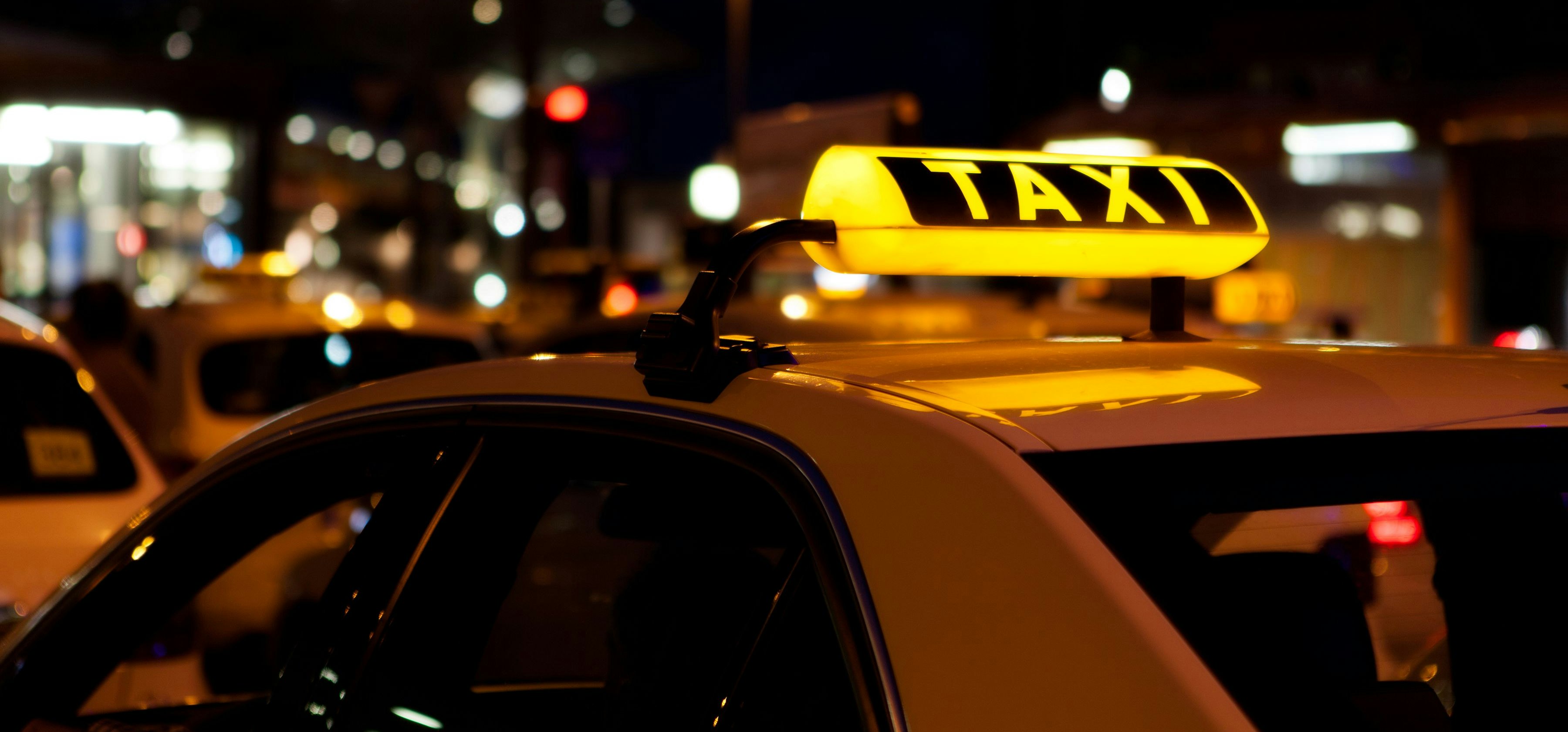 Ein Taxler verging sich an einem schwulen Fahrgast – kein Einzelfall!