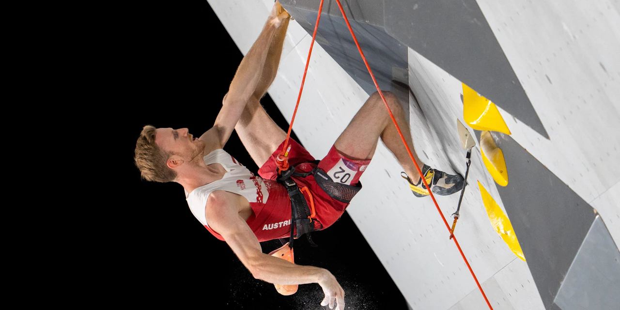 IOC nimmt Bronze-Held Schubert Österreich-Fahne weg - Vimarsana News