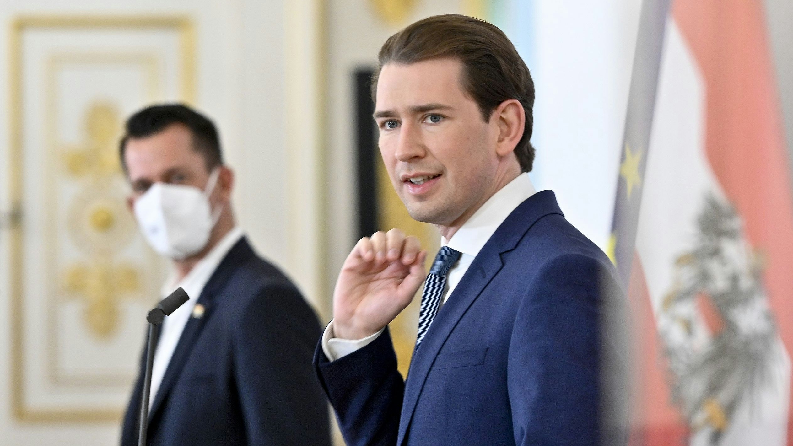 Bundeskanzler Sebastian Kurz (ÖVP, rechts) und Gesundheitsminister Wolfgang Mückstein (Grüne)