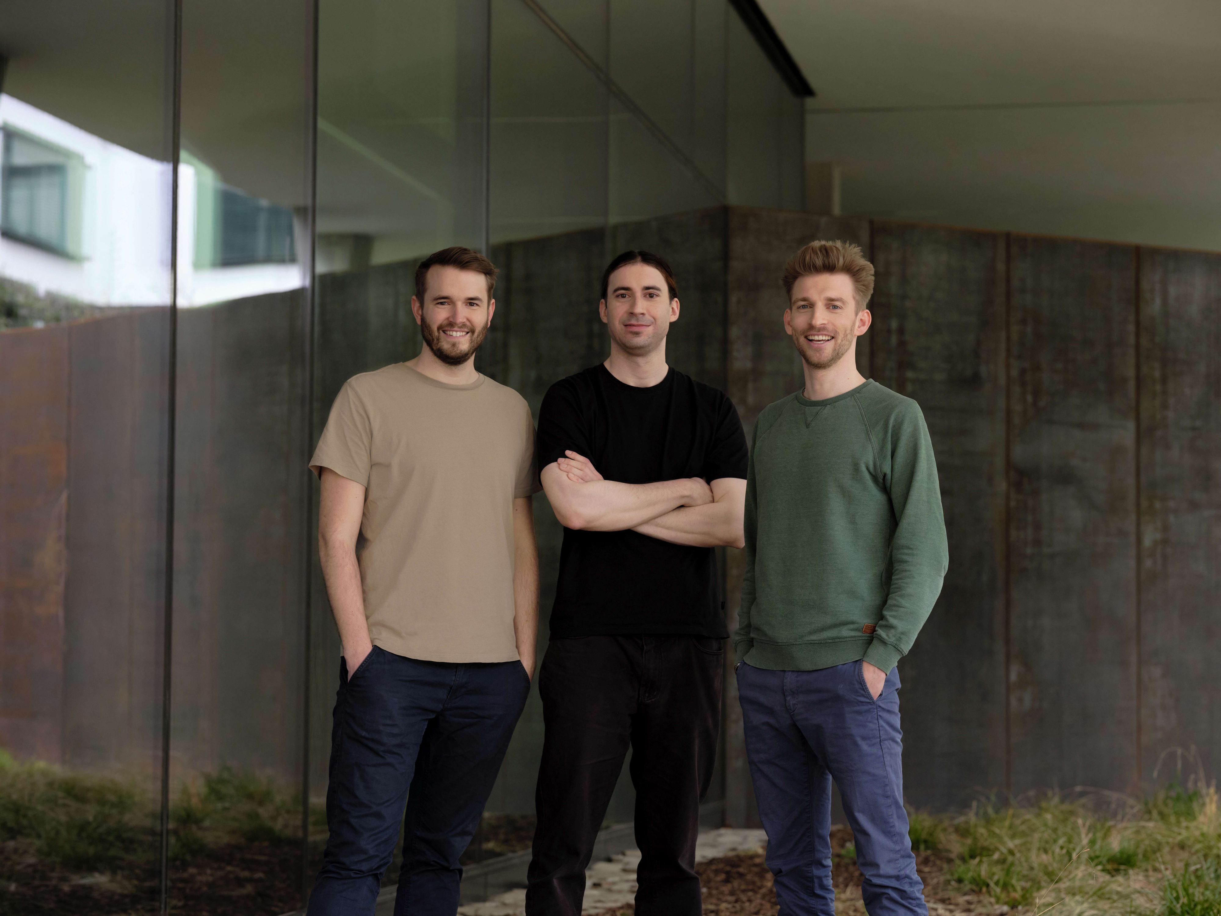 Das refurbed-Gründertrio (v.l.): Peter Windischhofer, Jürgen Riedl und Kilian Kaminski