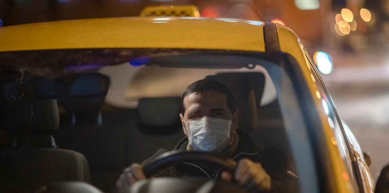 Mehrere Taxifahrer sollen sich an homosexuellen Fahrgästen vergangen haben.
