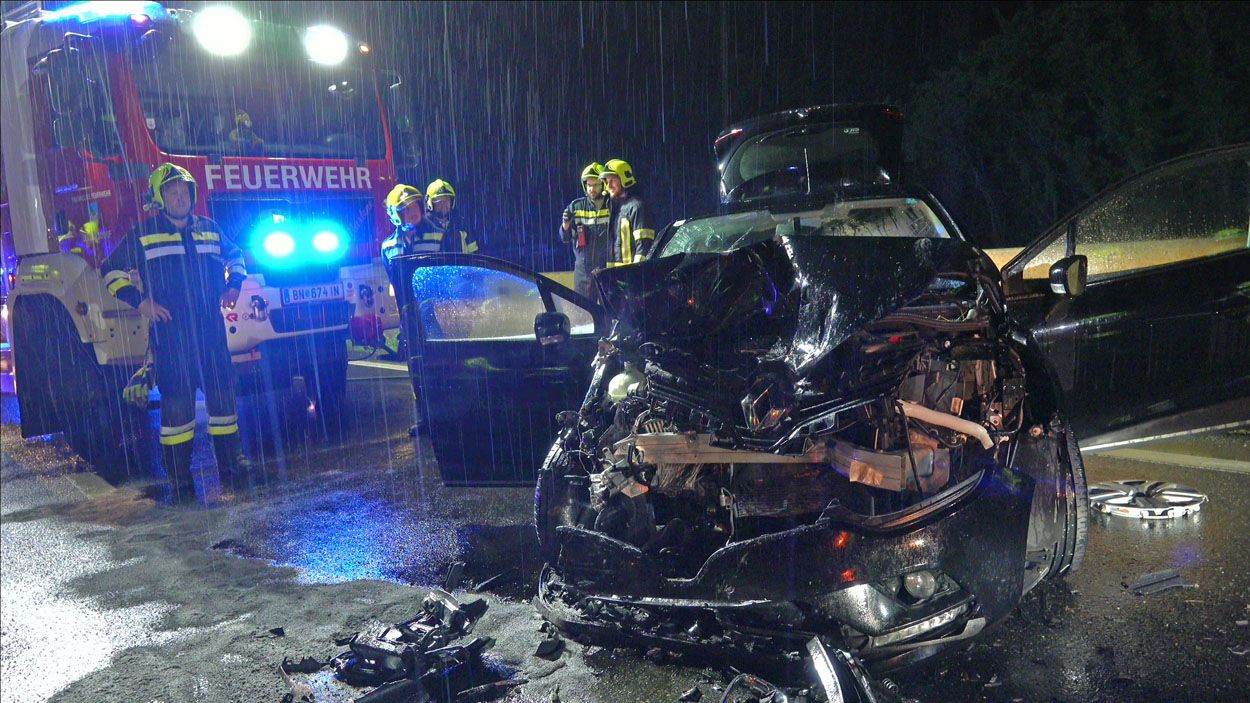 Die Einsatzkräfte vor Ort.