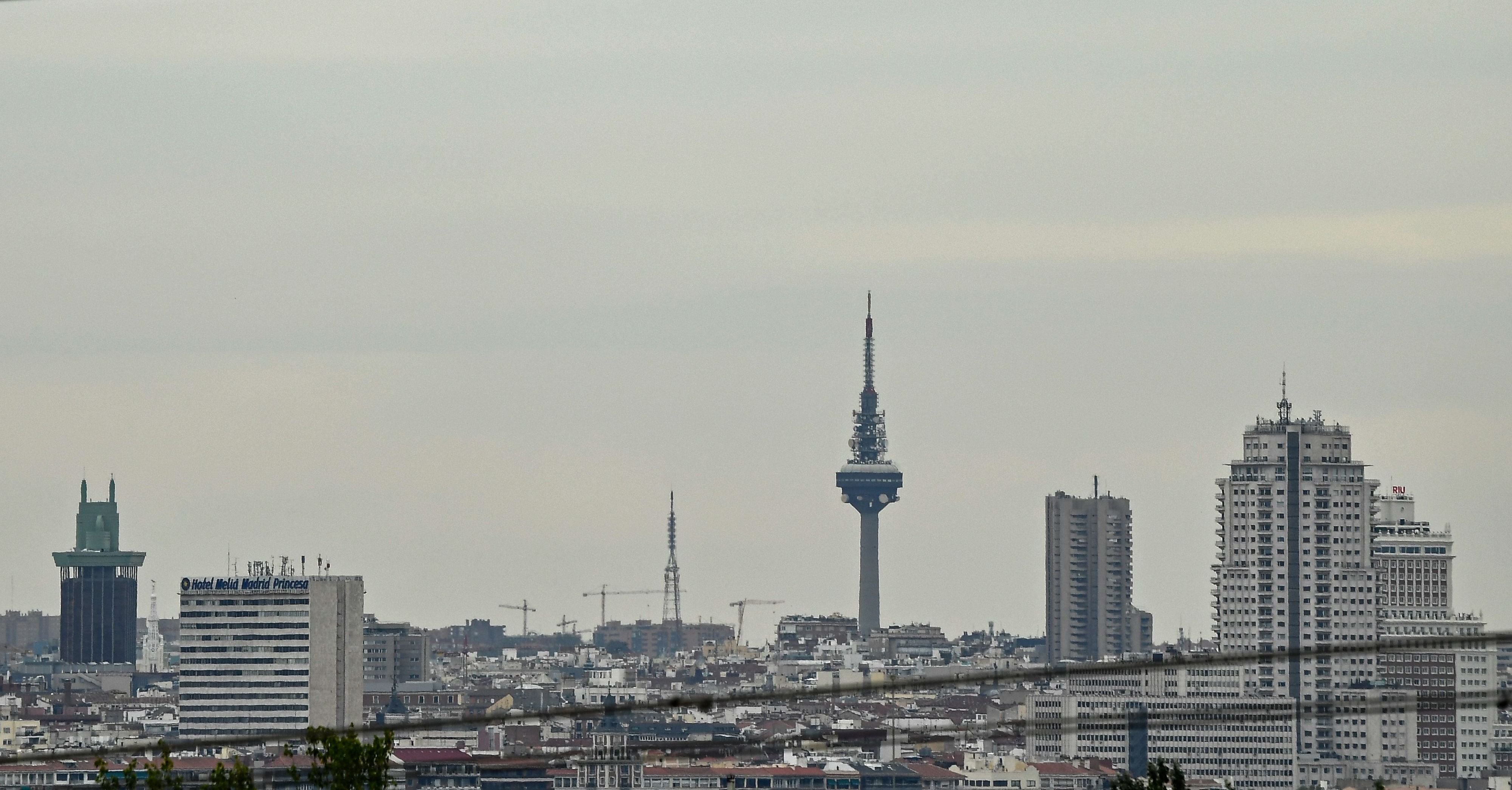 Download von www.picturedesk.com am 05.08.2021 (12:36).  A picture shows the Madrid skyline on August 7, 2019. (Photo by OSCAR DEL POZO / AFP) - 20190807_PD15083 - Rechteinfo: Rights Managed (RM) Nur für redaktionelle Nutzung! Werbliche Nutzung erfordert Freigabe: bitte schicken Sie uns eine Anfrage.