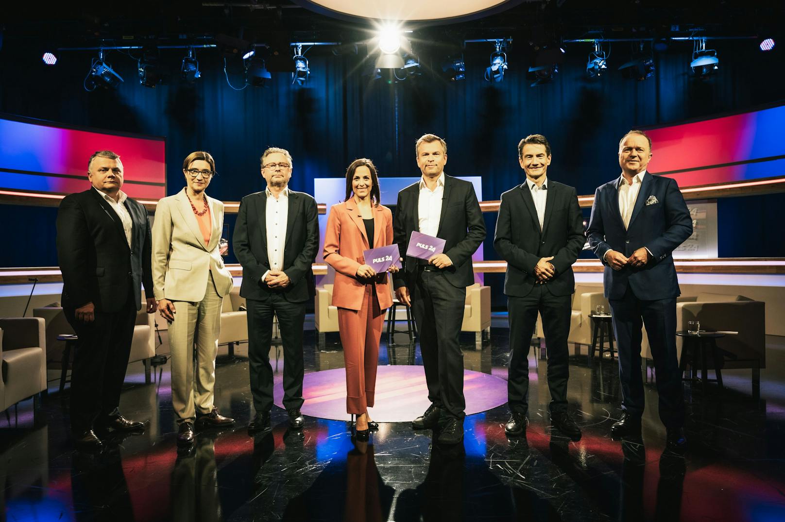 Medienmanager Harald Thoma, ORF 1-Channelmanagerin Lisa Totzauer, ORF-Generaldirektor Alexander Wrabetz, Moderatorin Gundula Geiginger, PULS 4 Gründer und Geschäftsführer Markus Breitenecker, ORF-Vizefinanzdirektor Roland Weißmann, ORF-Technik-Vizedirektor Thomas Prantner