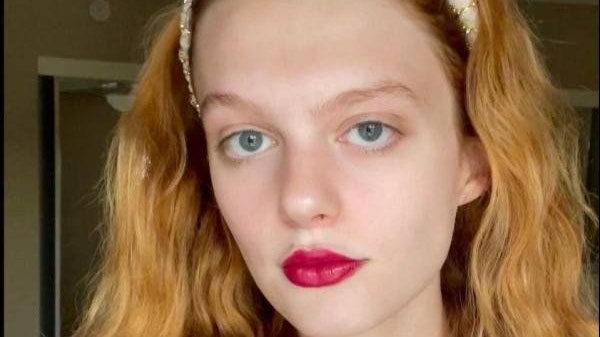 Ariel Nicholson ist auf dem Cover der September-Ausgabe der "Vogue" zu sehen.