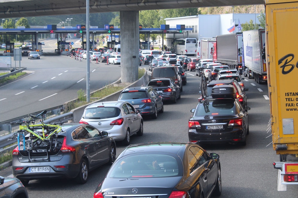 Stau an der Grenze zwischen Slowenien und Kroatien.