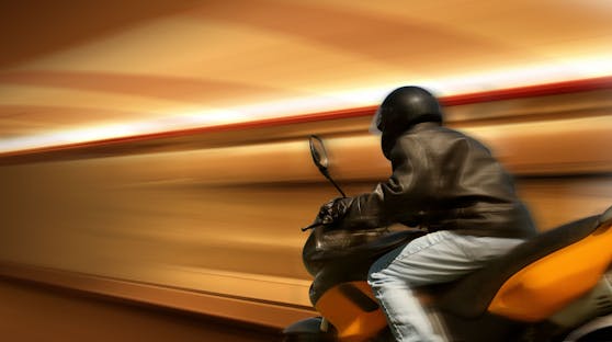 Mit 133 km/h raste ein Biker am Freitagabend durch eine 30er-Zone in Favoriten. (Symbolfoto)