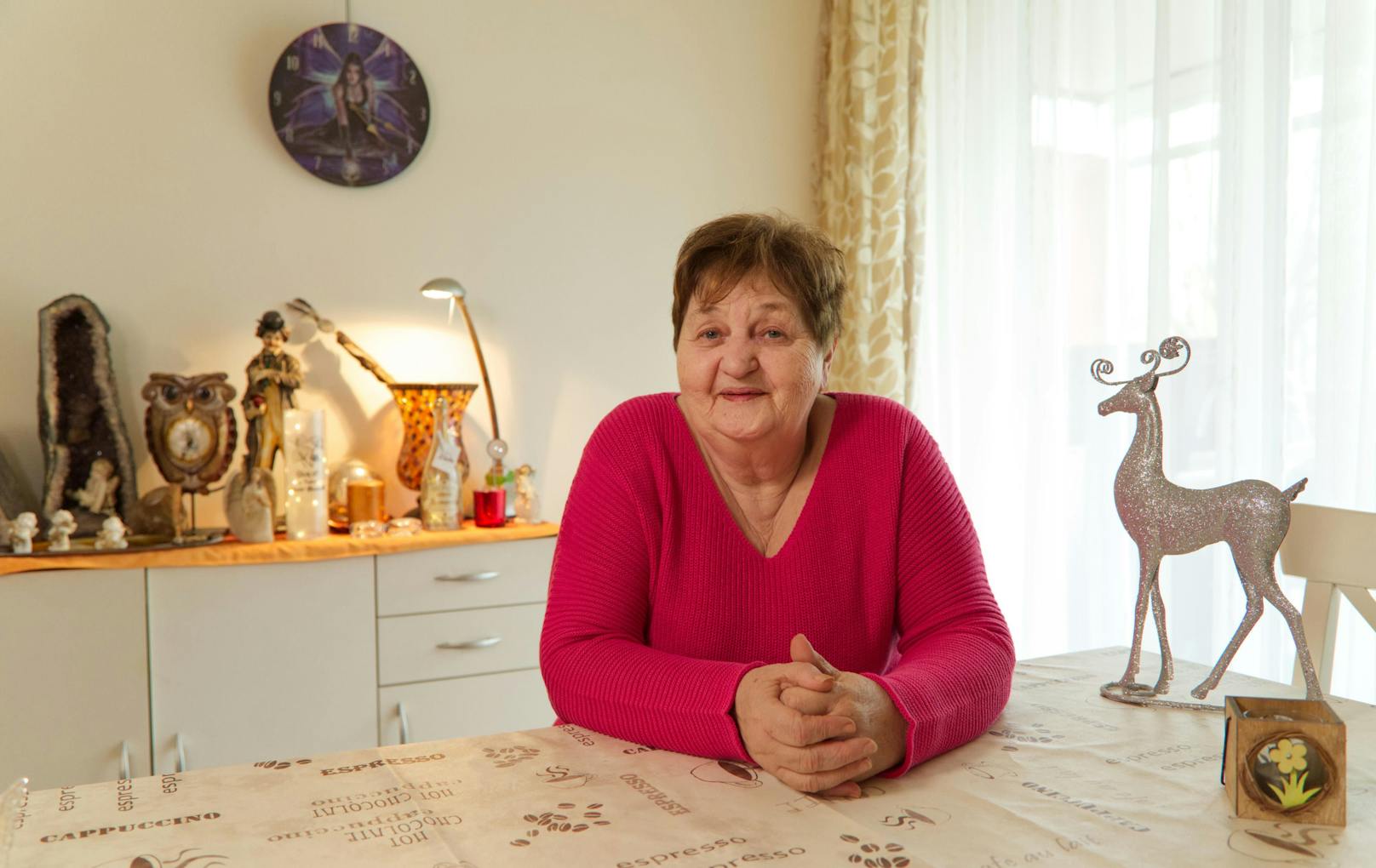 Ursula (72), Kartenlegerin aus aus Oberösterreich
