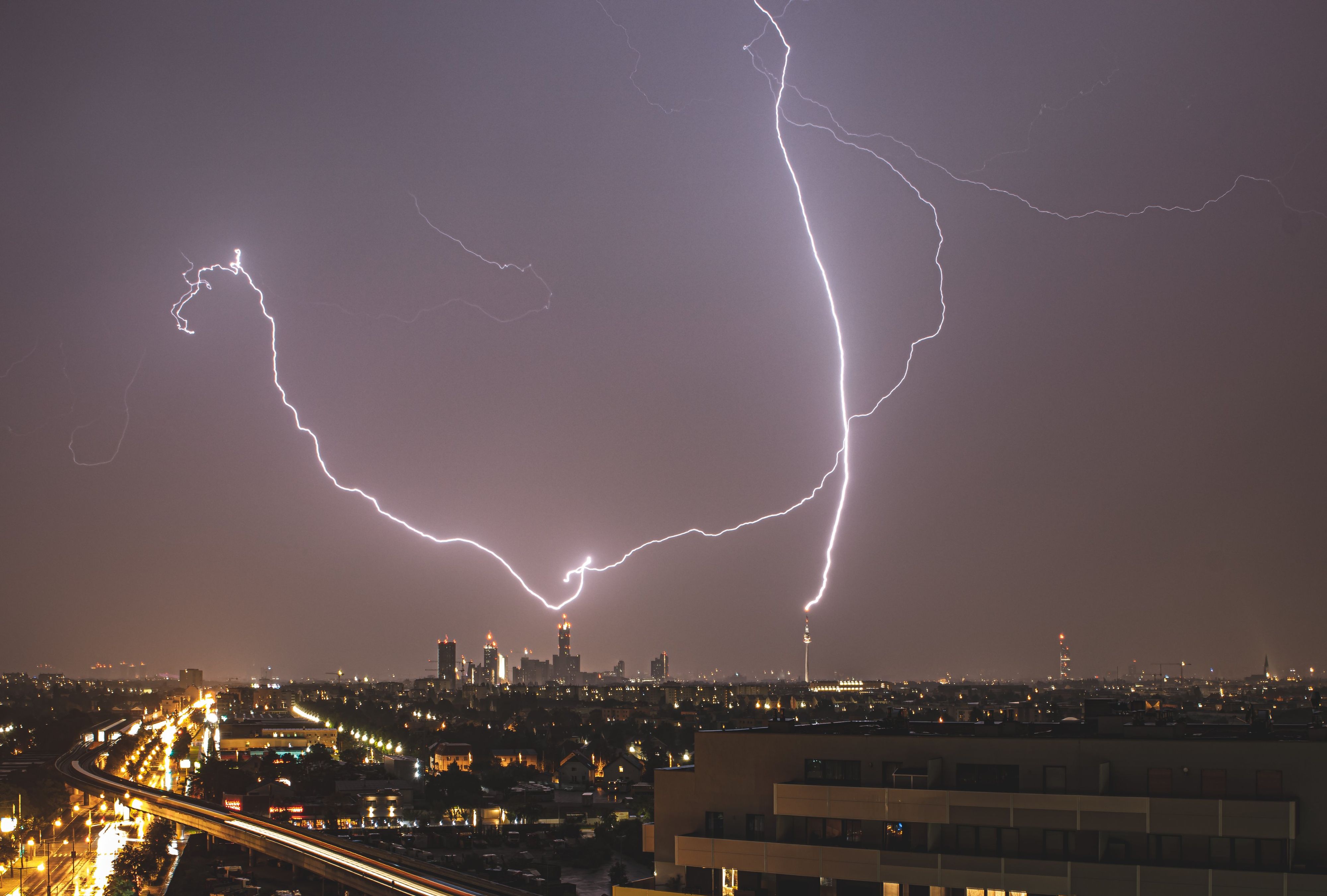 In der Nacht auf Montag blitzte es in Wien im Sekundentakt.