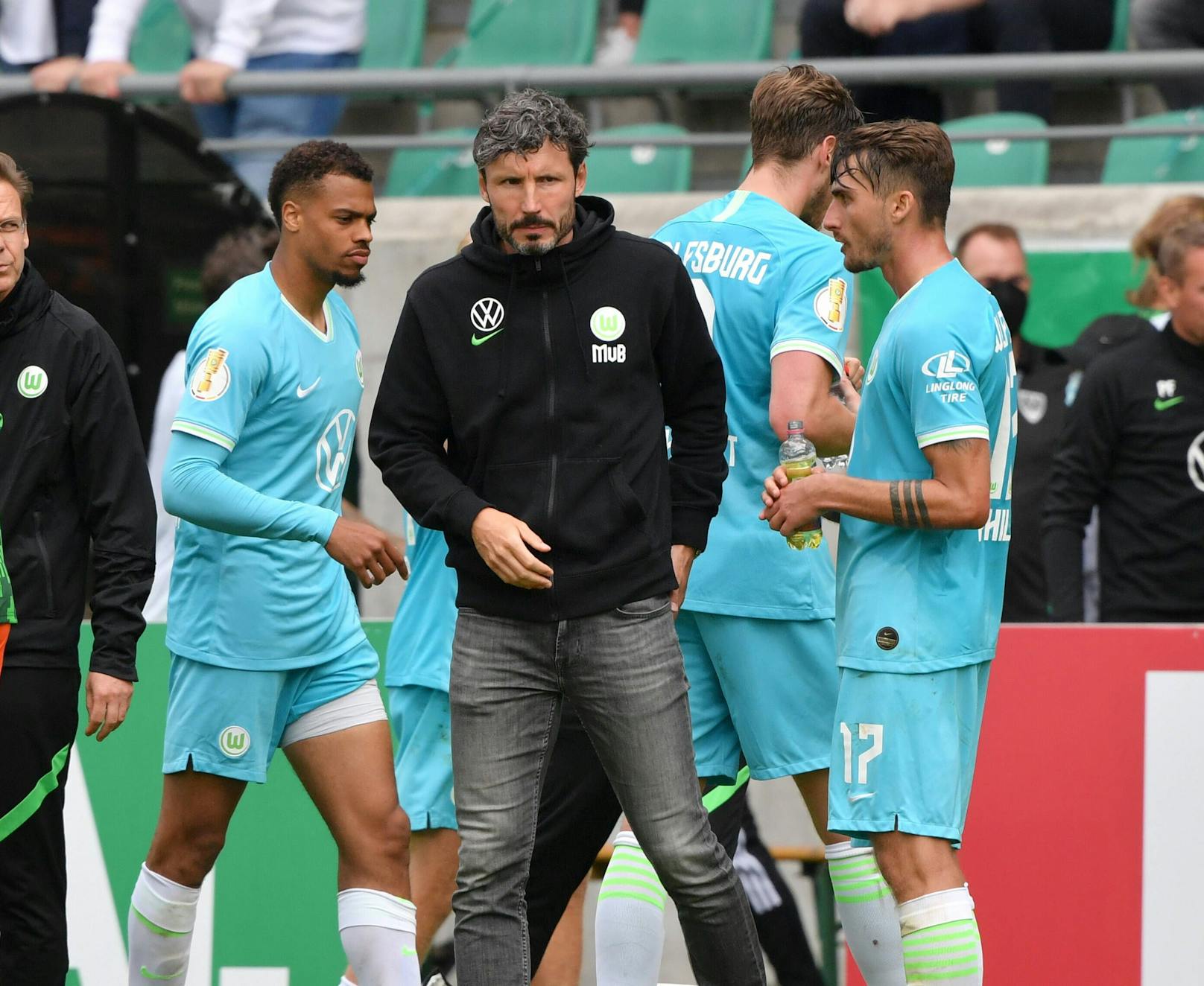 Bitterer Wechselfehler von Wolfsburg-Coach Mark van Bommel
