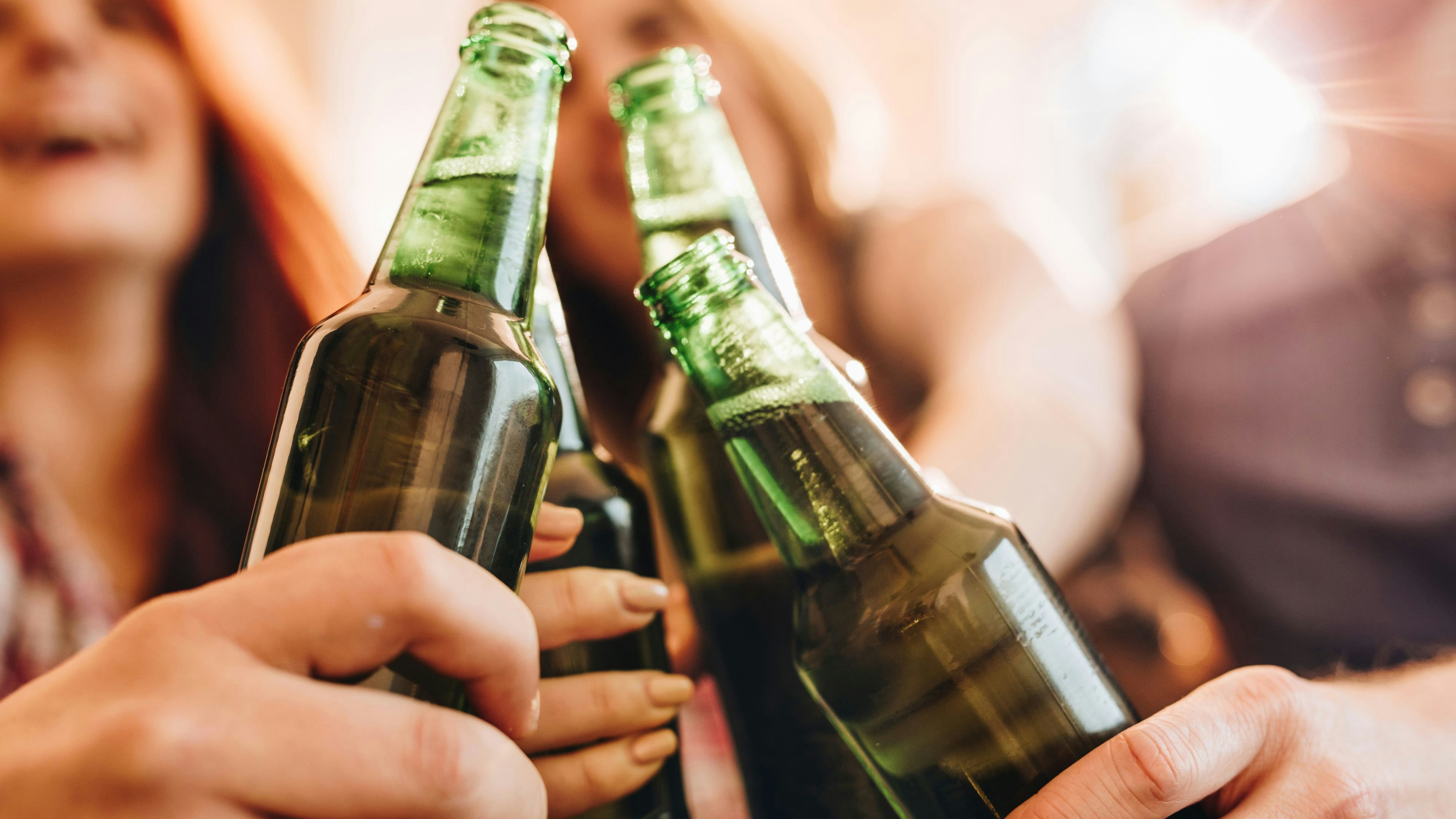 Heute.at - Na, Prost! Mehrheit der Österreicher für Alkoholverbot