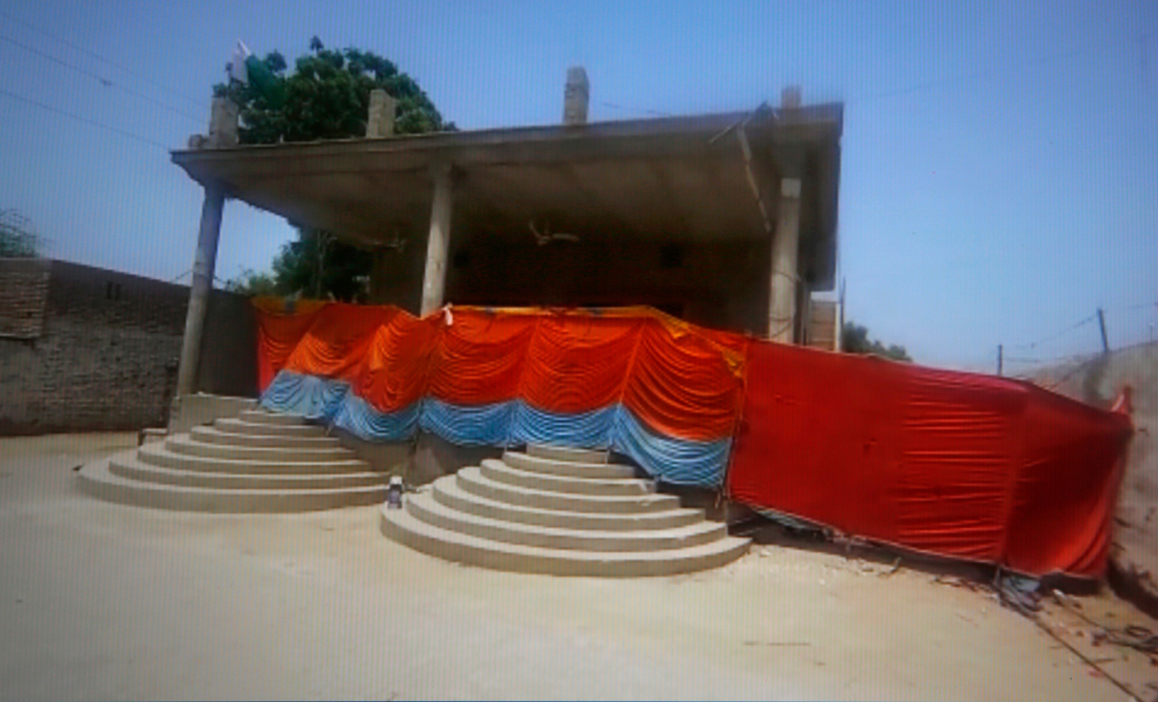 Der Hindu-Tempel in Bhong nach der Attacke durch eine aufgebrachte Menschenmenge.