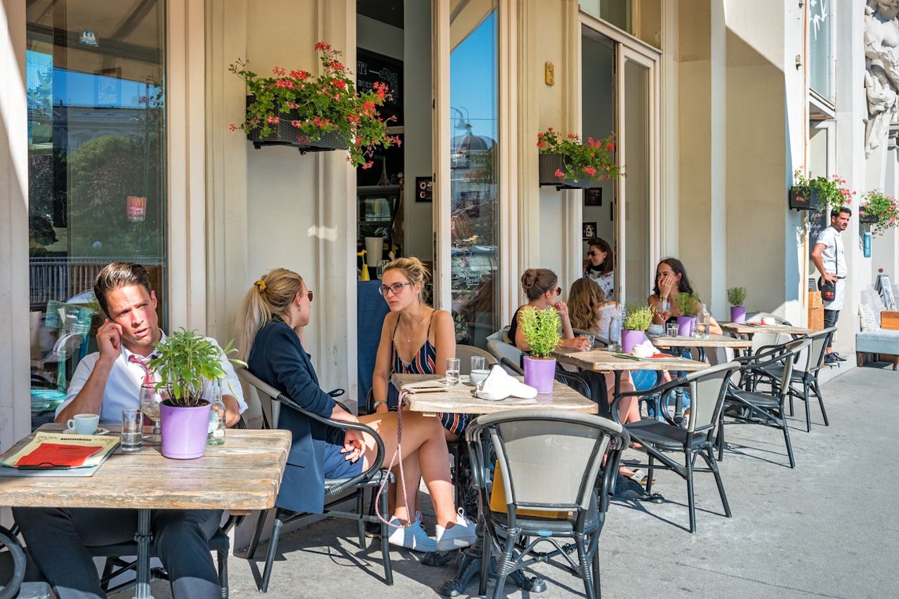 Heute.at - Hohe Strafen drohen – Ermittlungen gegen Anti-Impf-Cafe