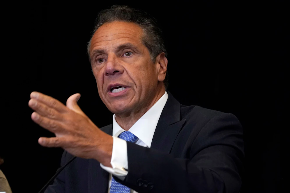 Andrew Cuomo. Gouverneur des US-Bundesstaates New York tritt nach Vorwürfen der sexuellen Belästigung von seinem Amt zurück. 