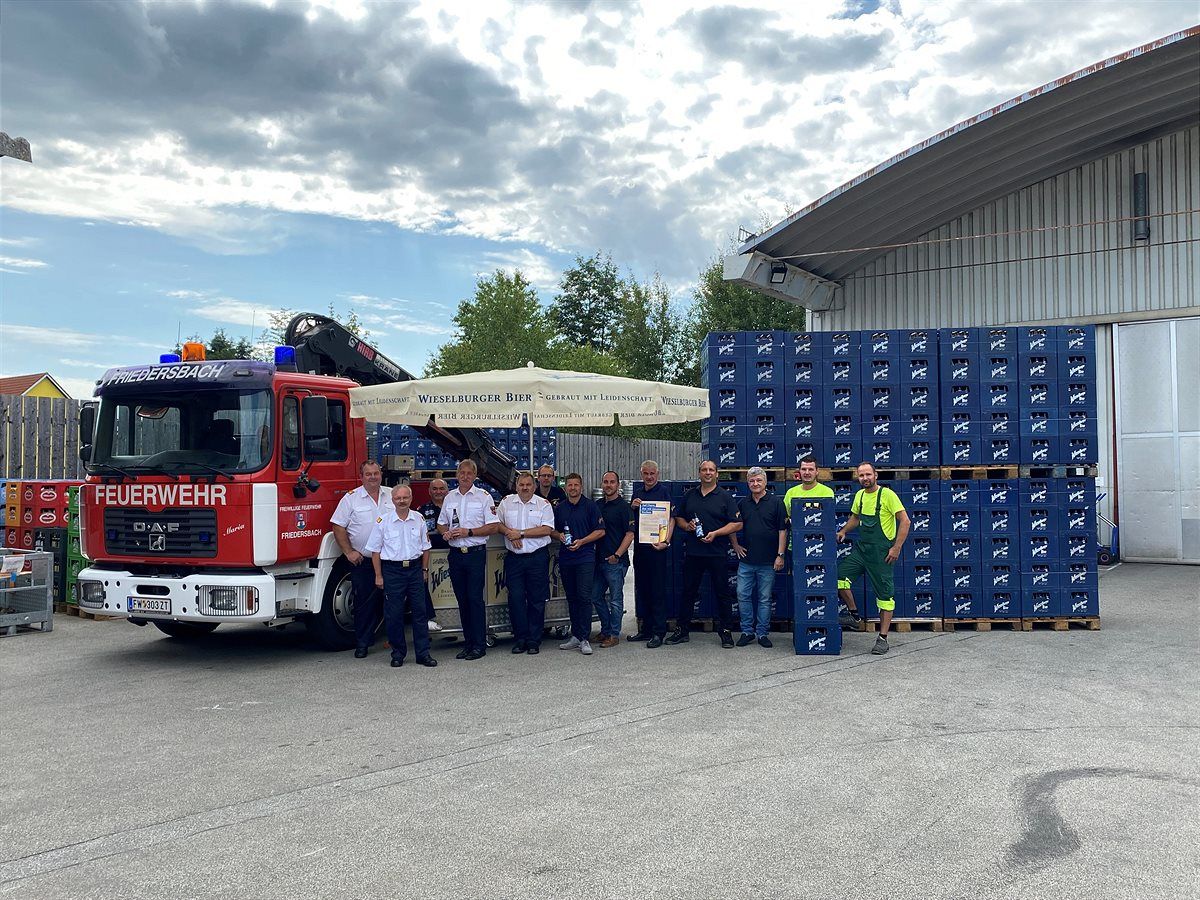 Jede Menge Bier wird als Dank ins Waldviertel geliefert.