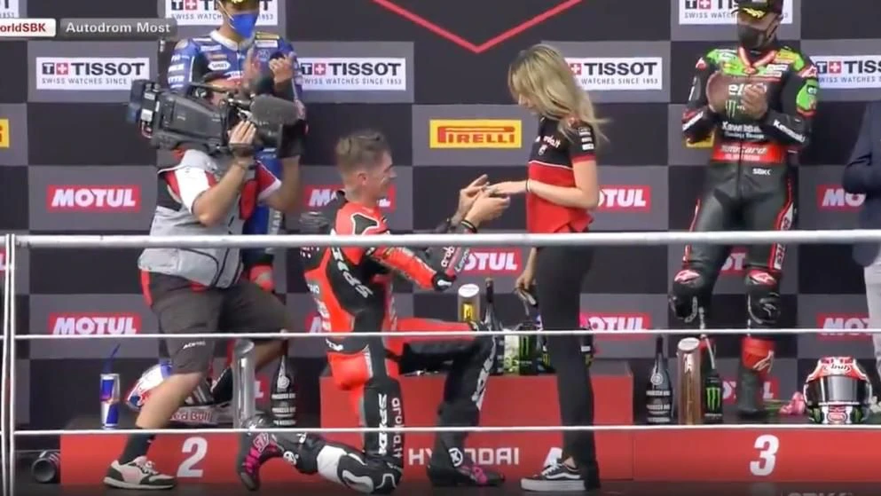 Scott Redding beim Heiratsantrag