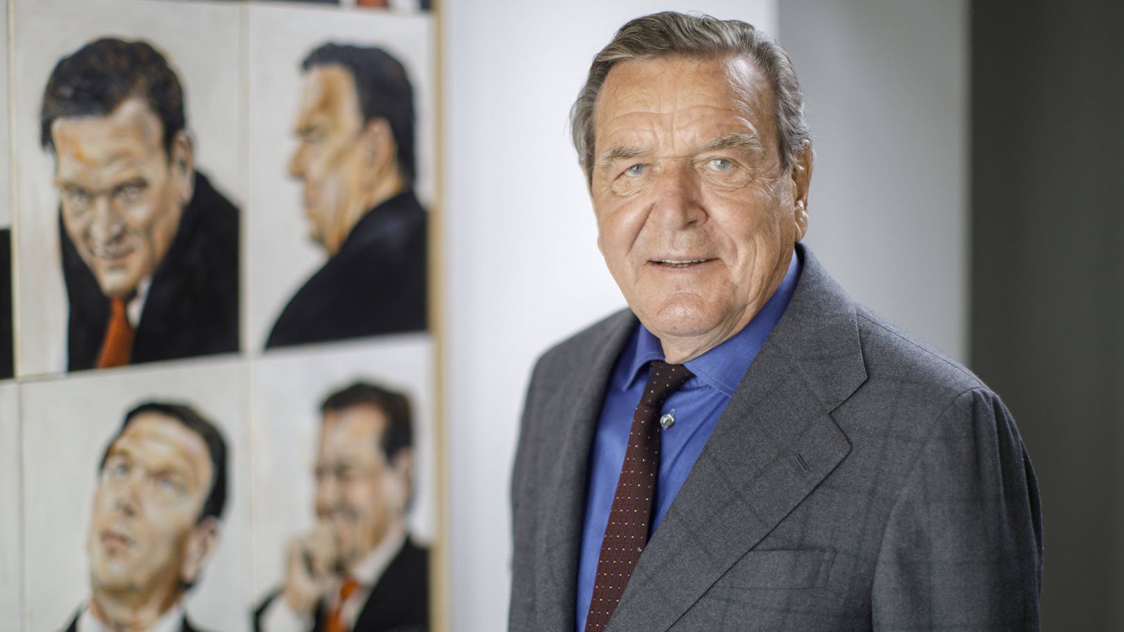 Ex-Kanzler Gerhard Schröder setzt sich für die Currywurst ein. 