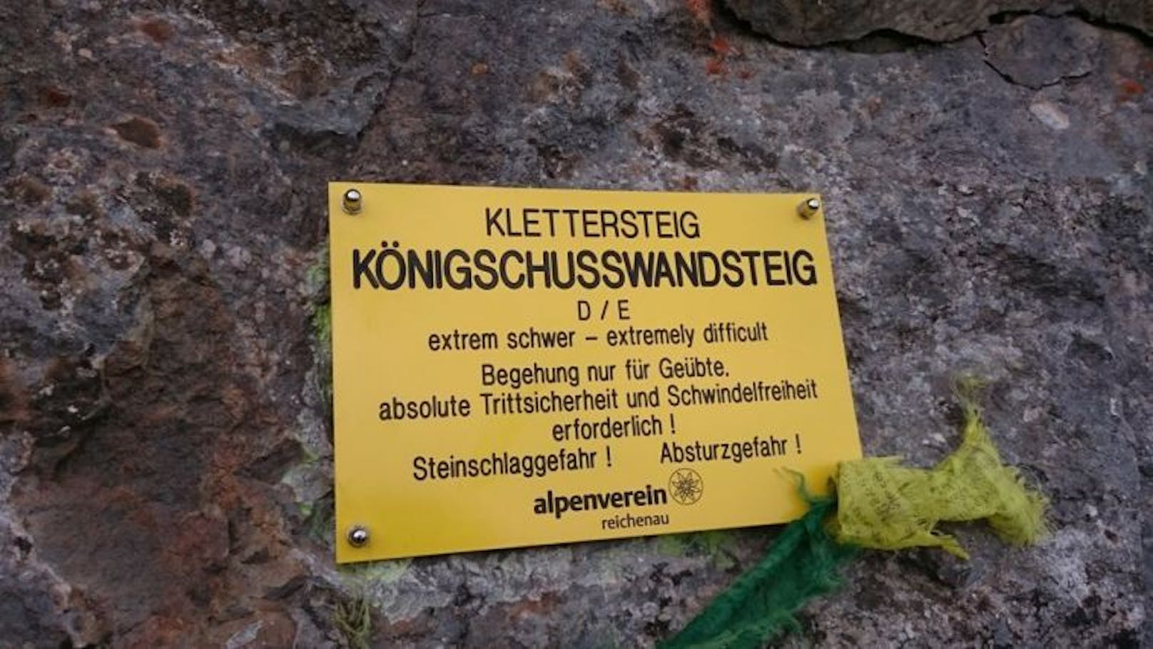 Frau geriet in "extrem schweren" Klettersteig.