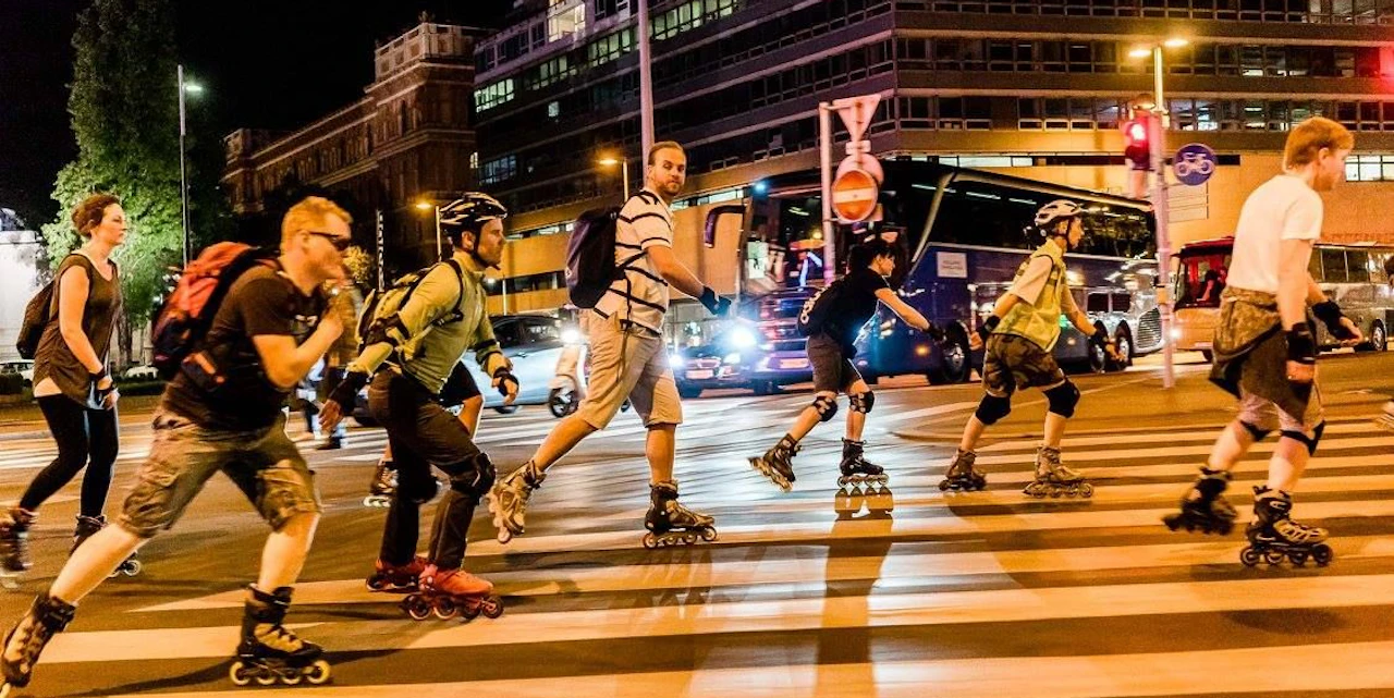 Achtung Autofahrer! Friday Nightskating startet wieder - Vimarsana News