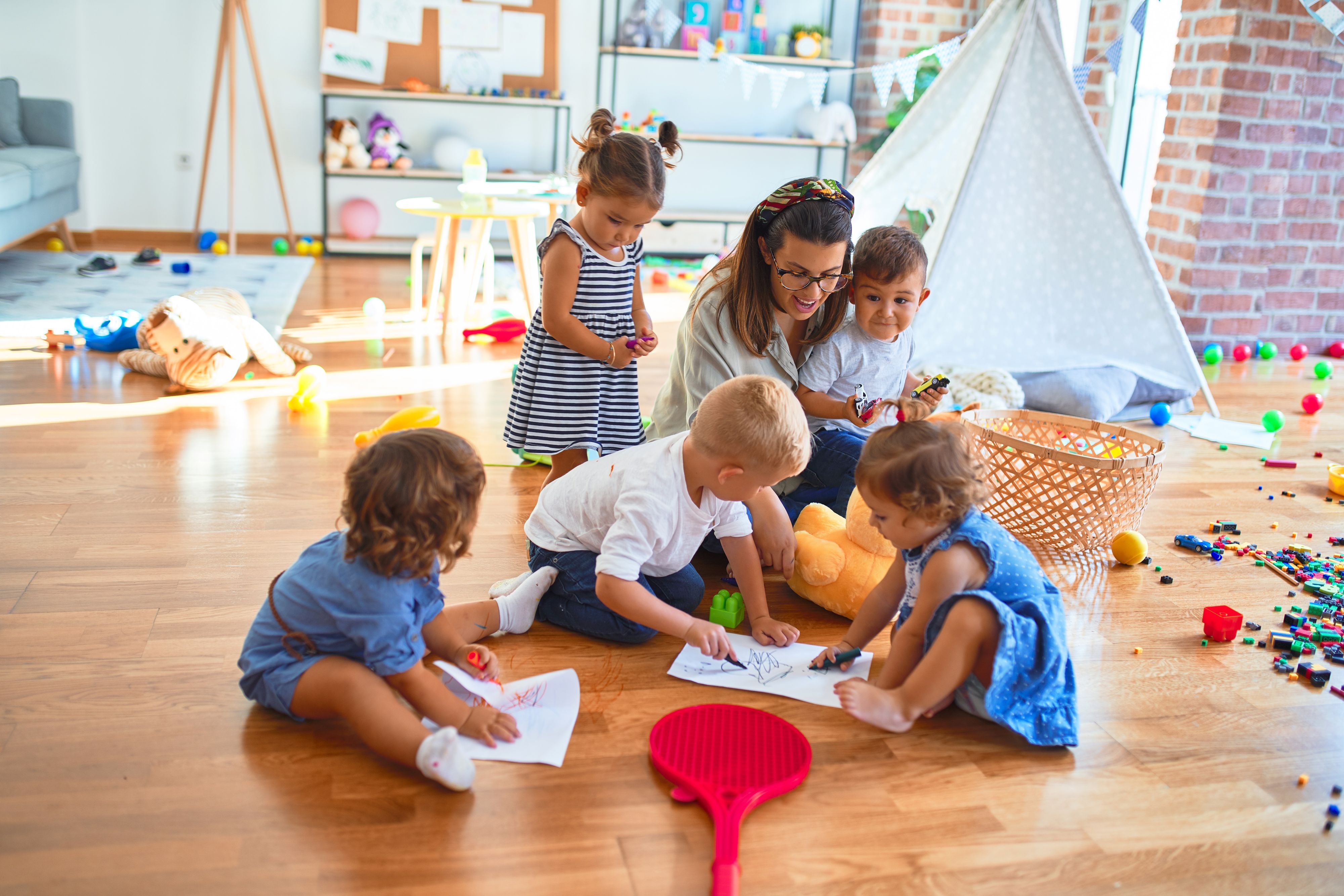 Deshalb Bleiben Die Kindergärten Am Dienstag Zu | Heute.at